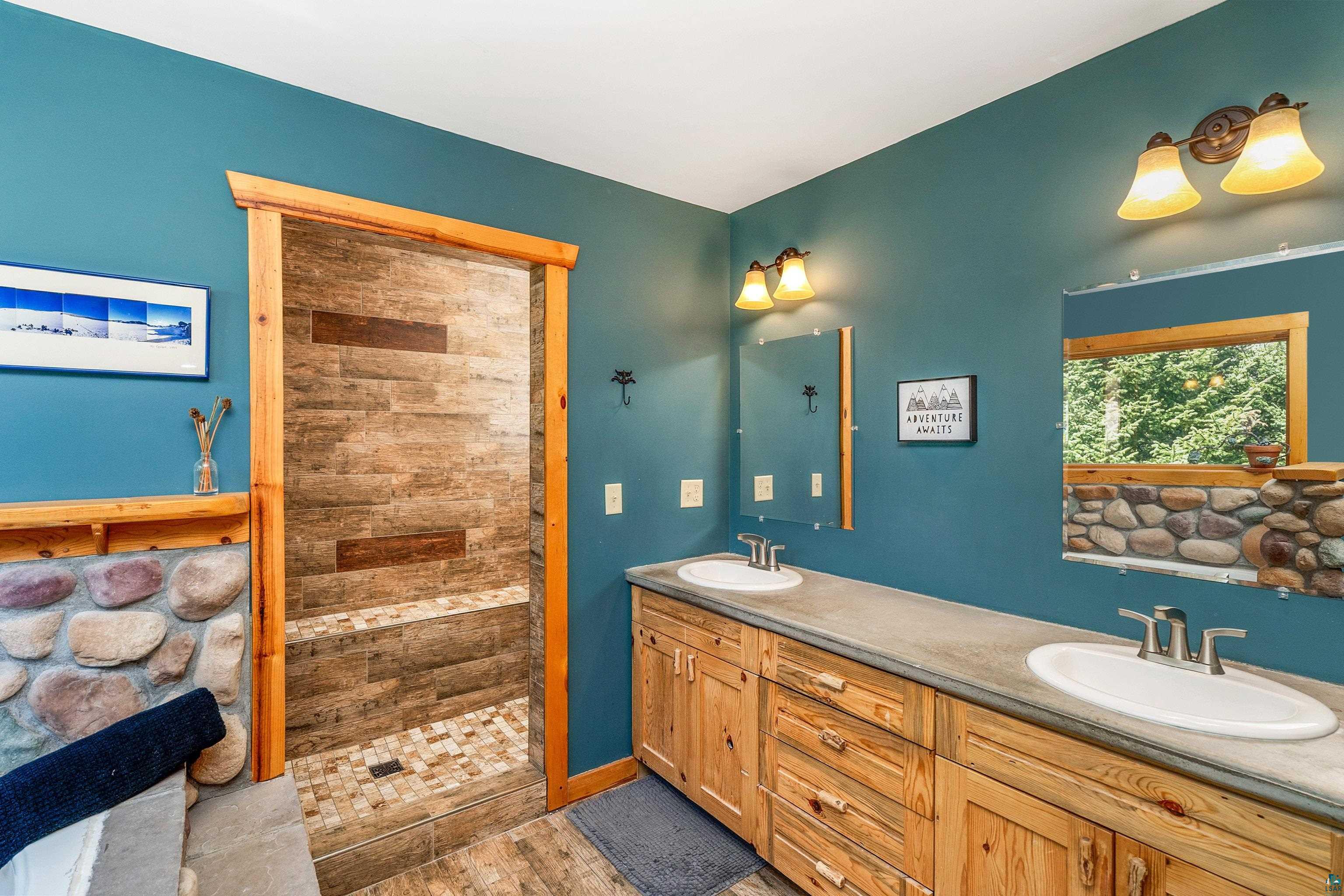 4125 Emerson Rd, Duluth, MN 55803 Listing Photo  23