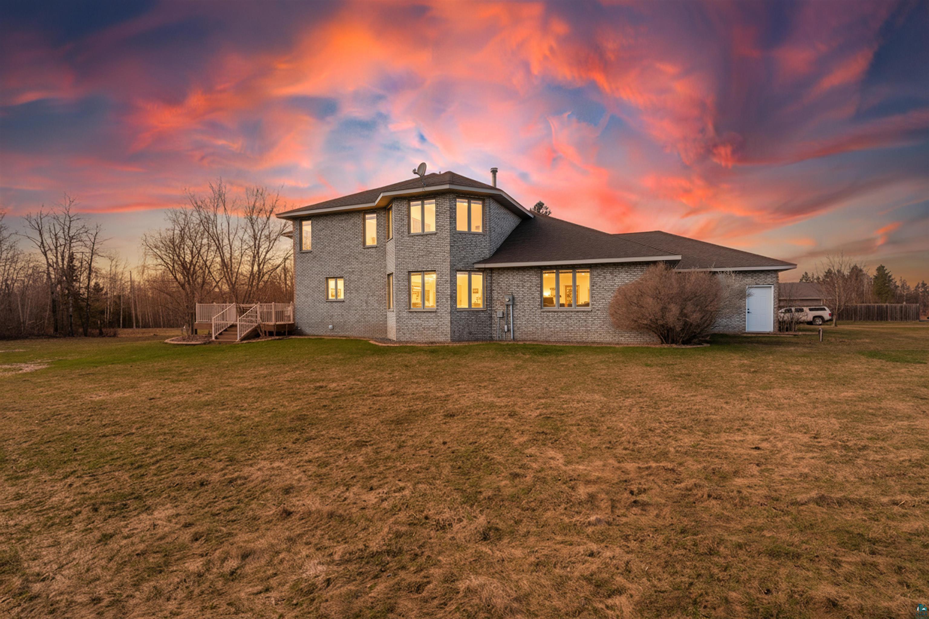 2166 E Detroit St, Superior, WI 54880 Listing Photo  2