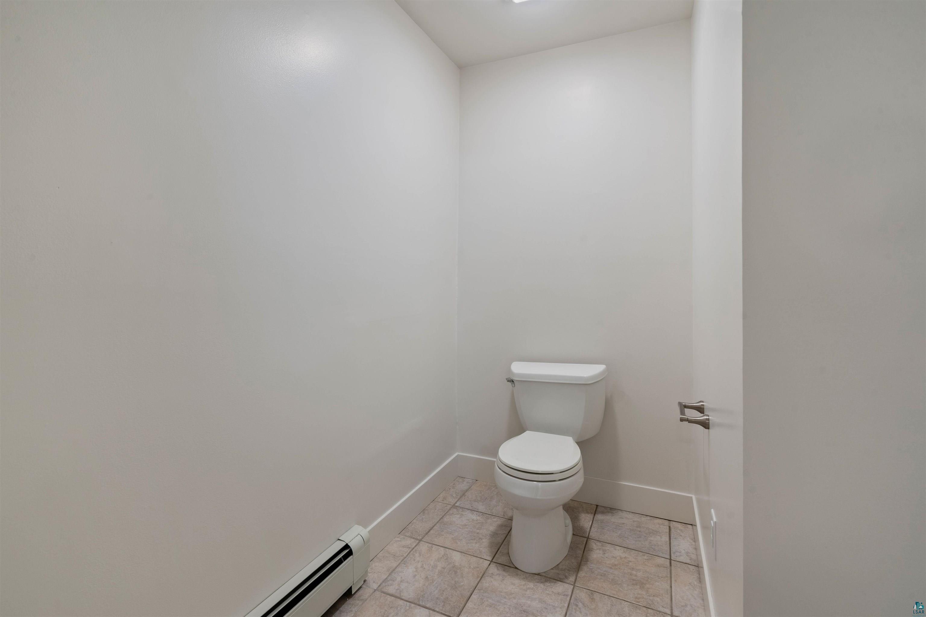 2166 E Detroit St, Superior, WI 54880 Listing Photo  39