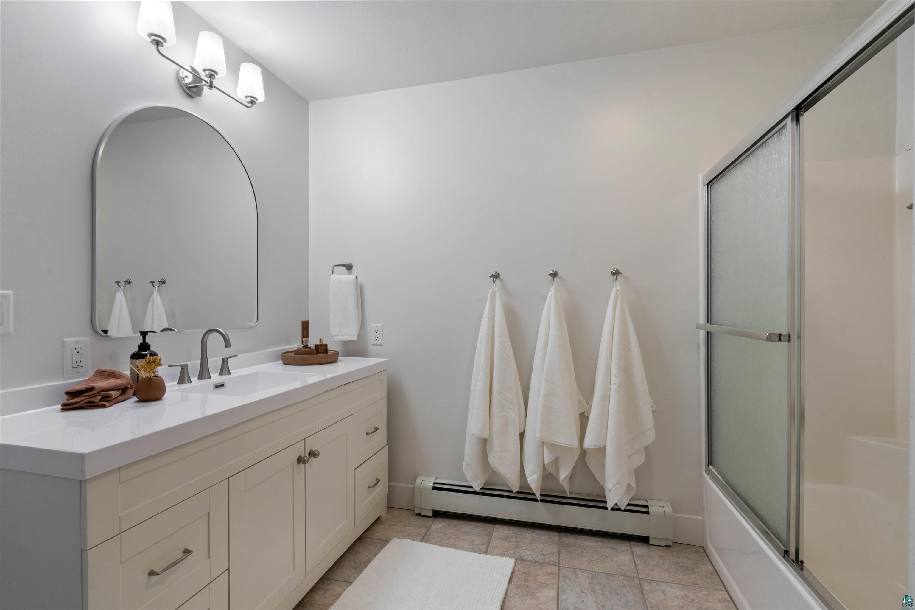 2166 E Detroit St, Superior, WI 54880 Listing Photo  43