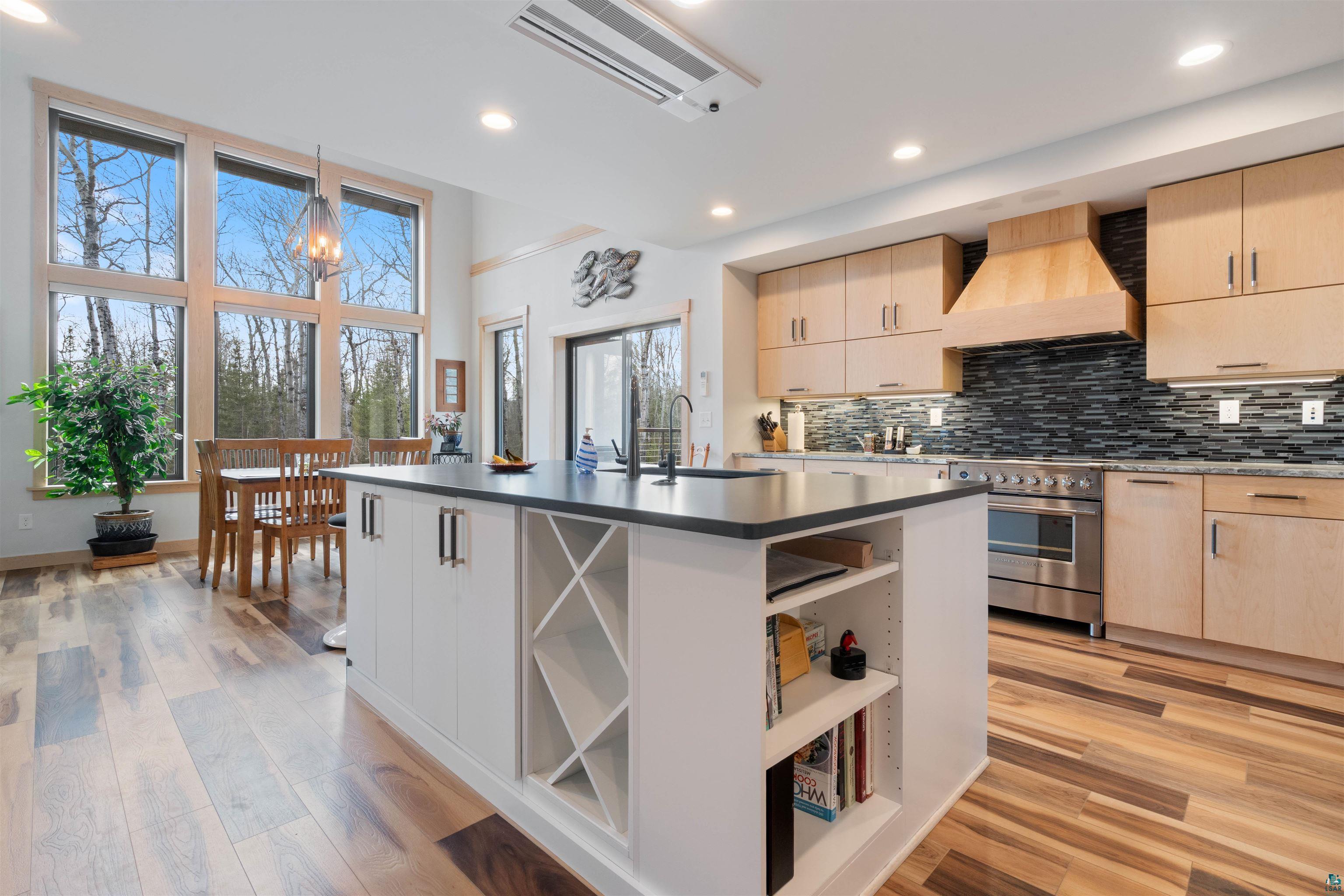 5140 Lakewood Rd, Duluth, MN 55804 Listing Photo  12