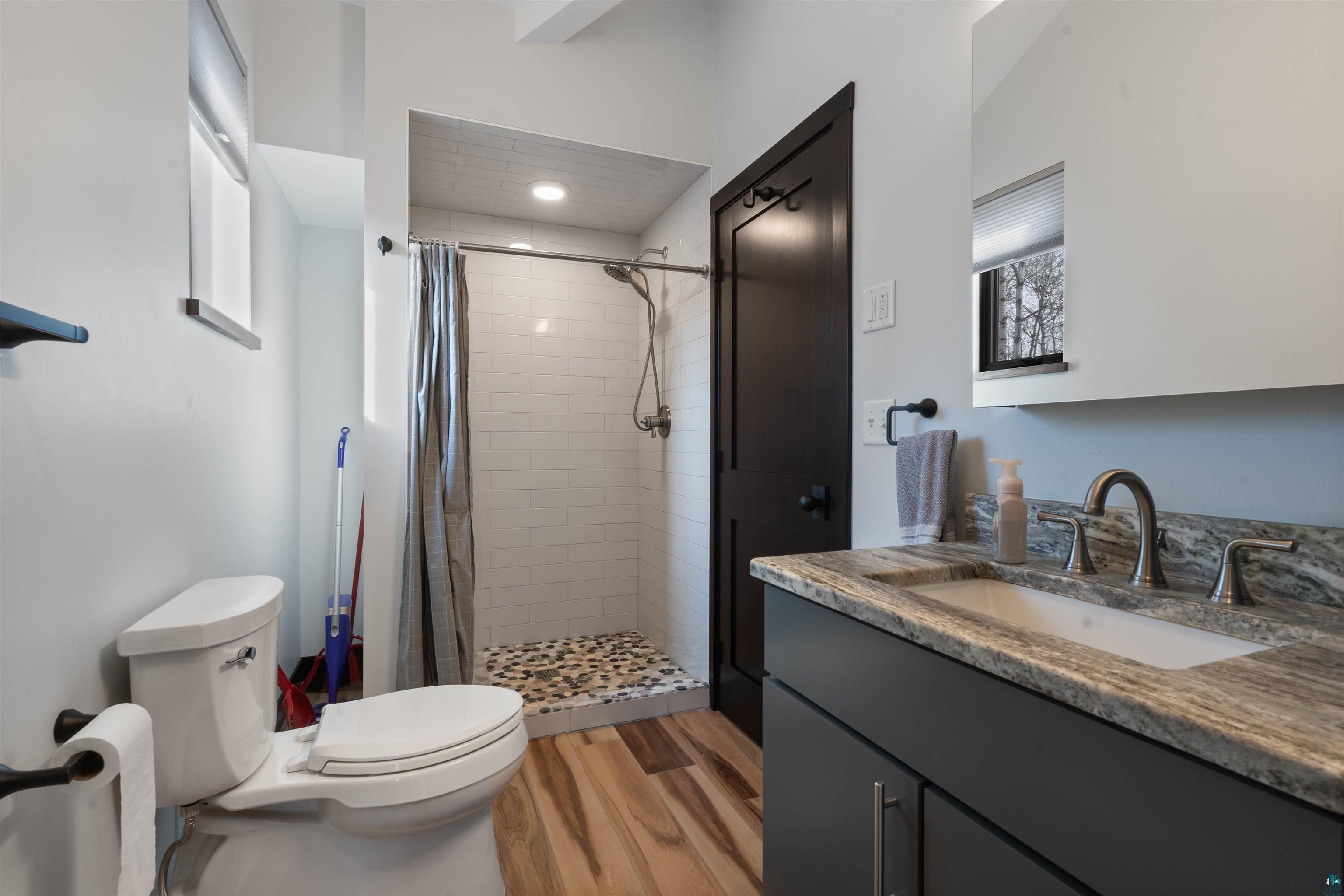 5140 Lakewood Rd, Duluth, MN 55804 Listing Photo  41