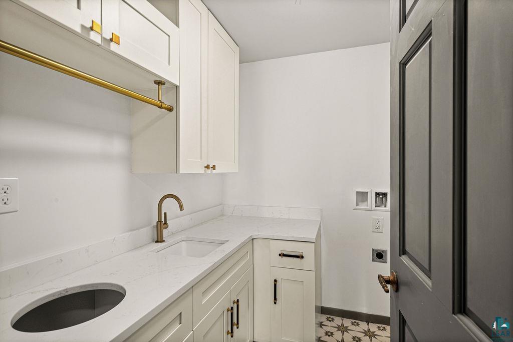 2207 Heather Ave, Duluth, MN 55803 Listing Photo  30