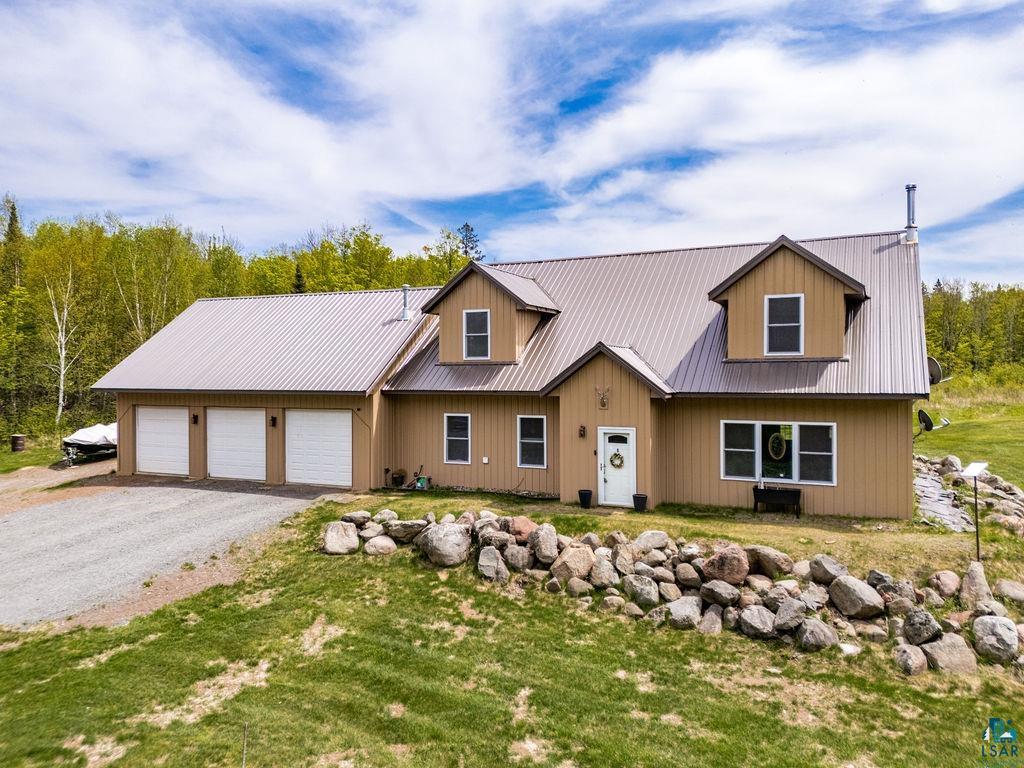 4598 McAlpine Spur Rd, Two Harbors, MN 55616 Listing Photo  1