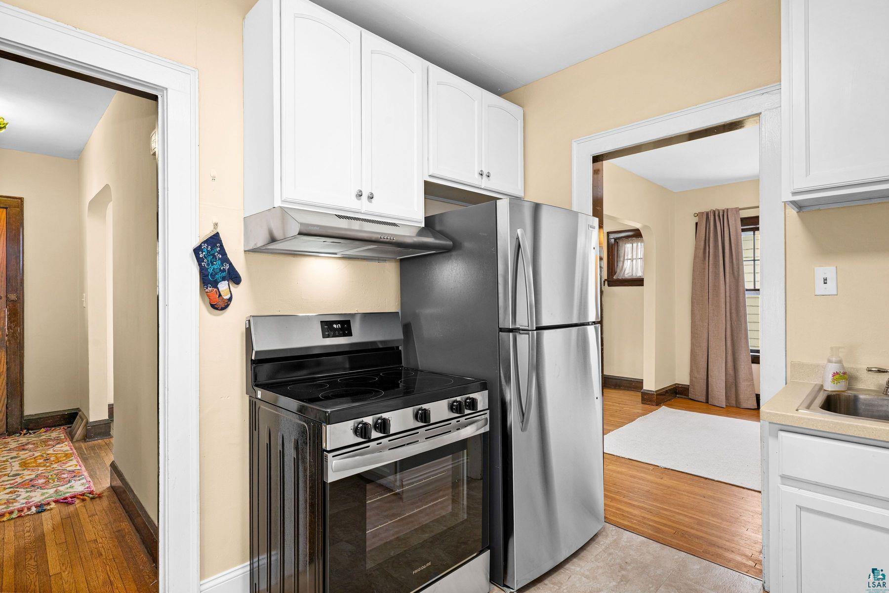 821 N 19th Ave E, Duluth, MN 55812-9625 Listing Photo  15