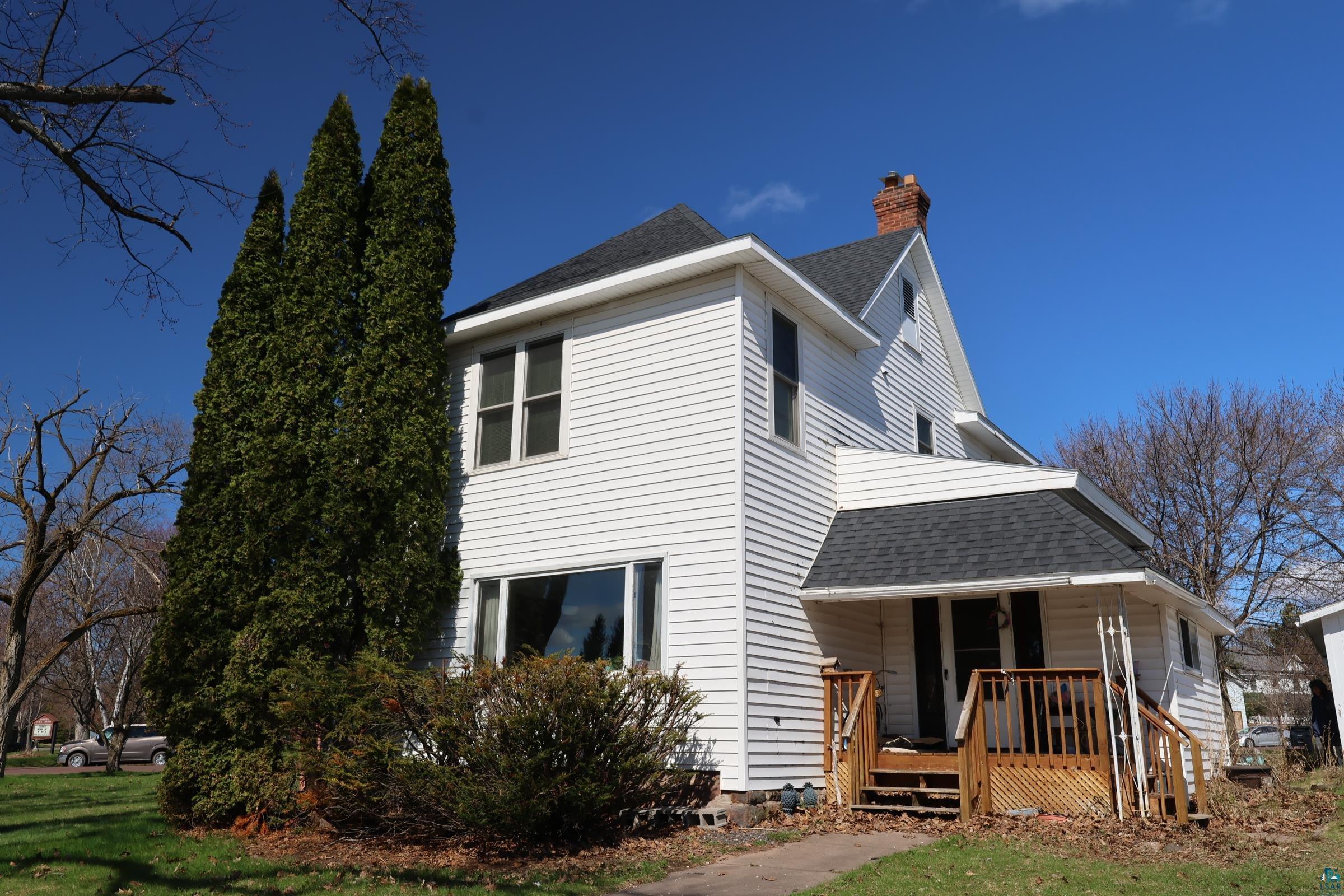 111 W 3rd St, Washburn, WI 54891 Listing Photo  1