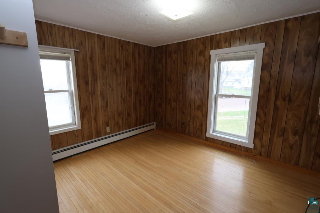 111 W 3rd St, Washburn, WI 54891 Listing Photo  14