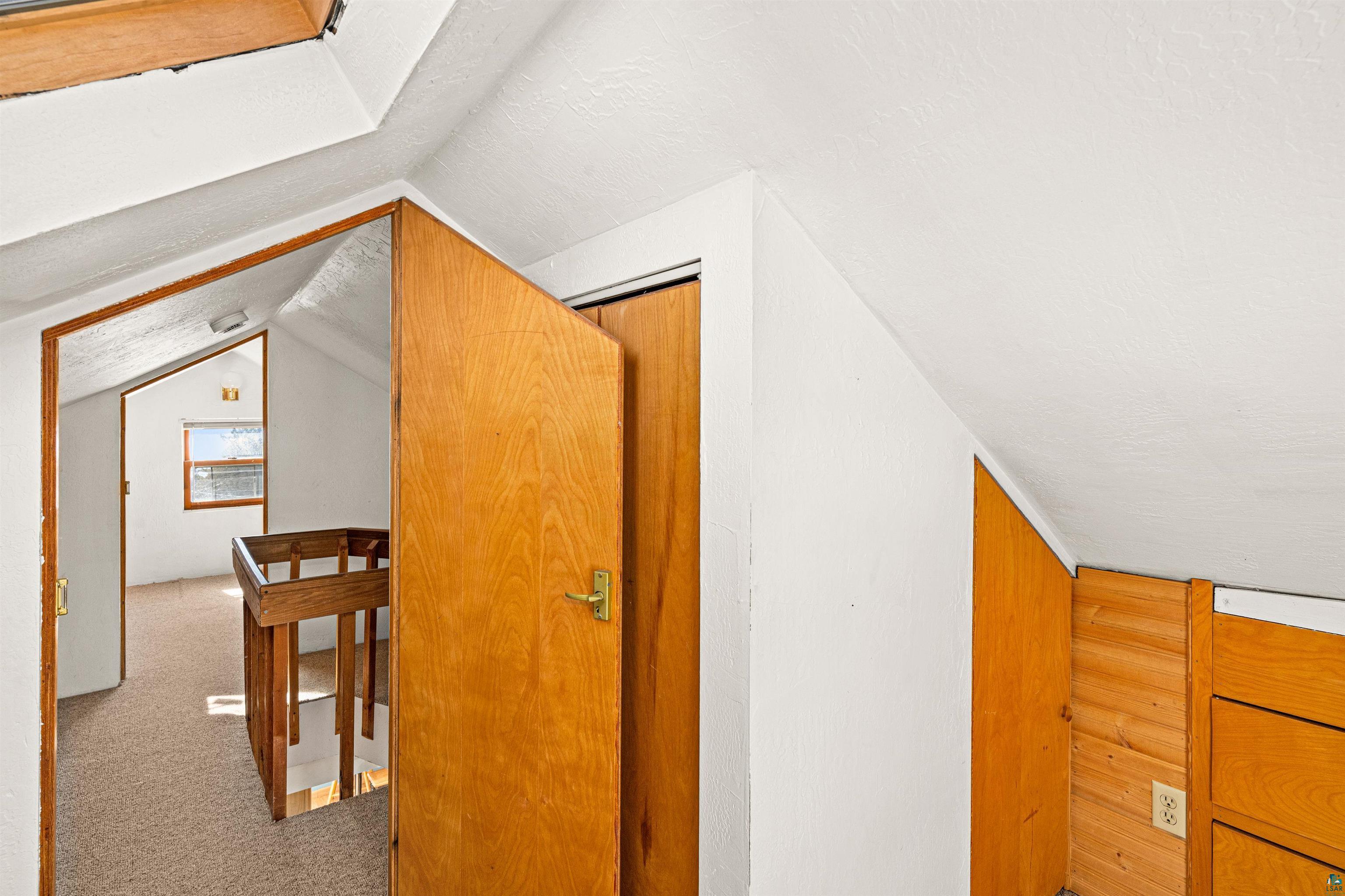 2624 W 10th St, Duluth, MN 55806 Listing Photo  12
