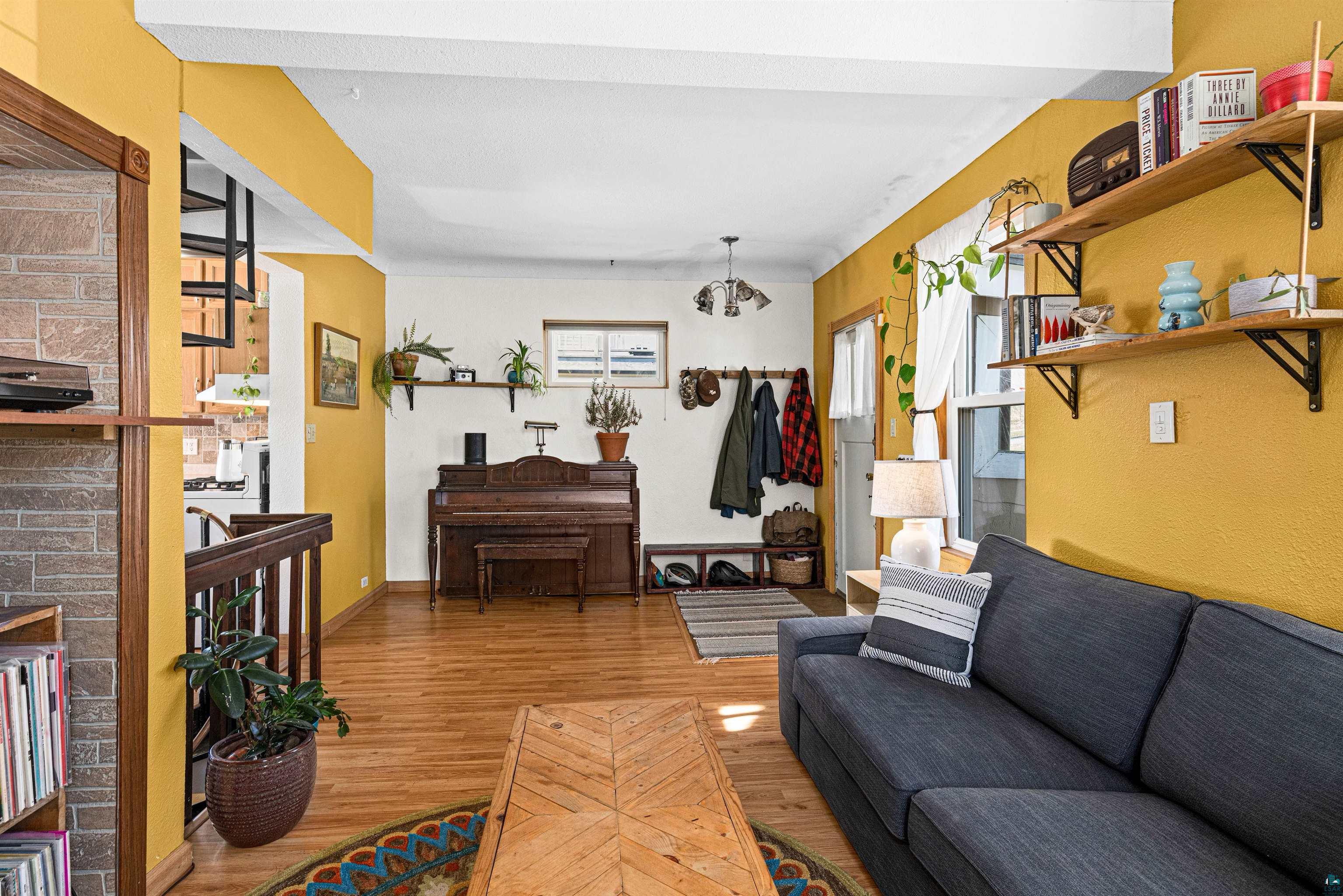 2624 W 10th St, Duluth, MN 55806 Listing Photo  4