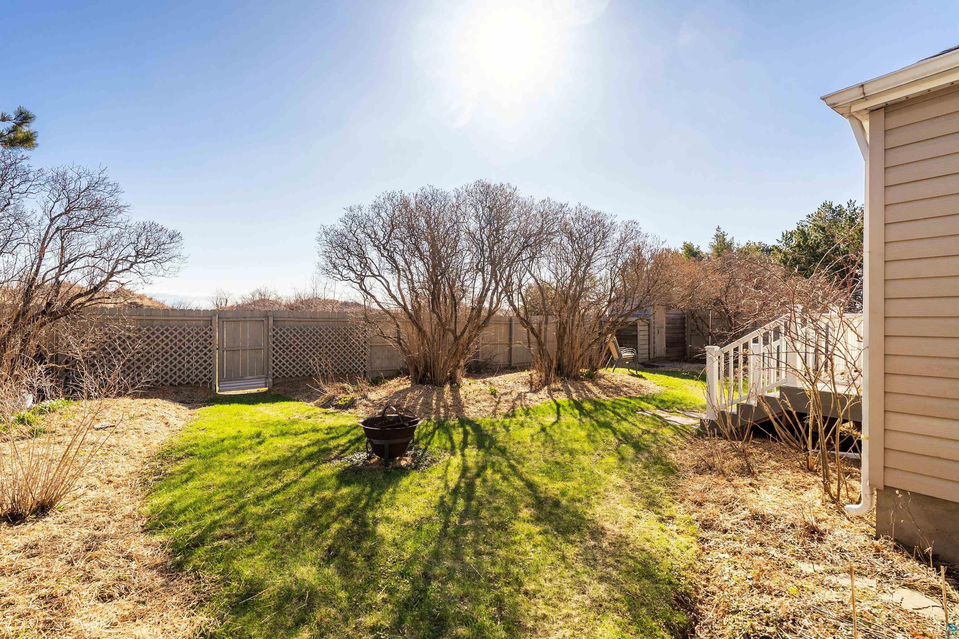 1611 S Lake Ave, Duluth, MN 55802 Listing Photo  13