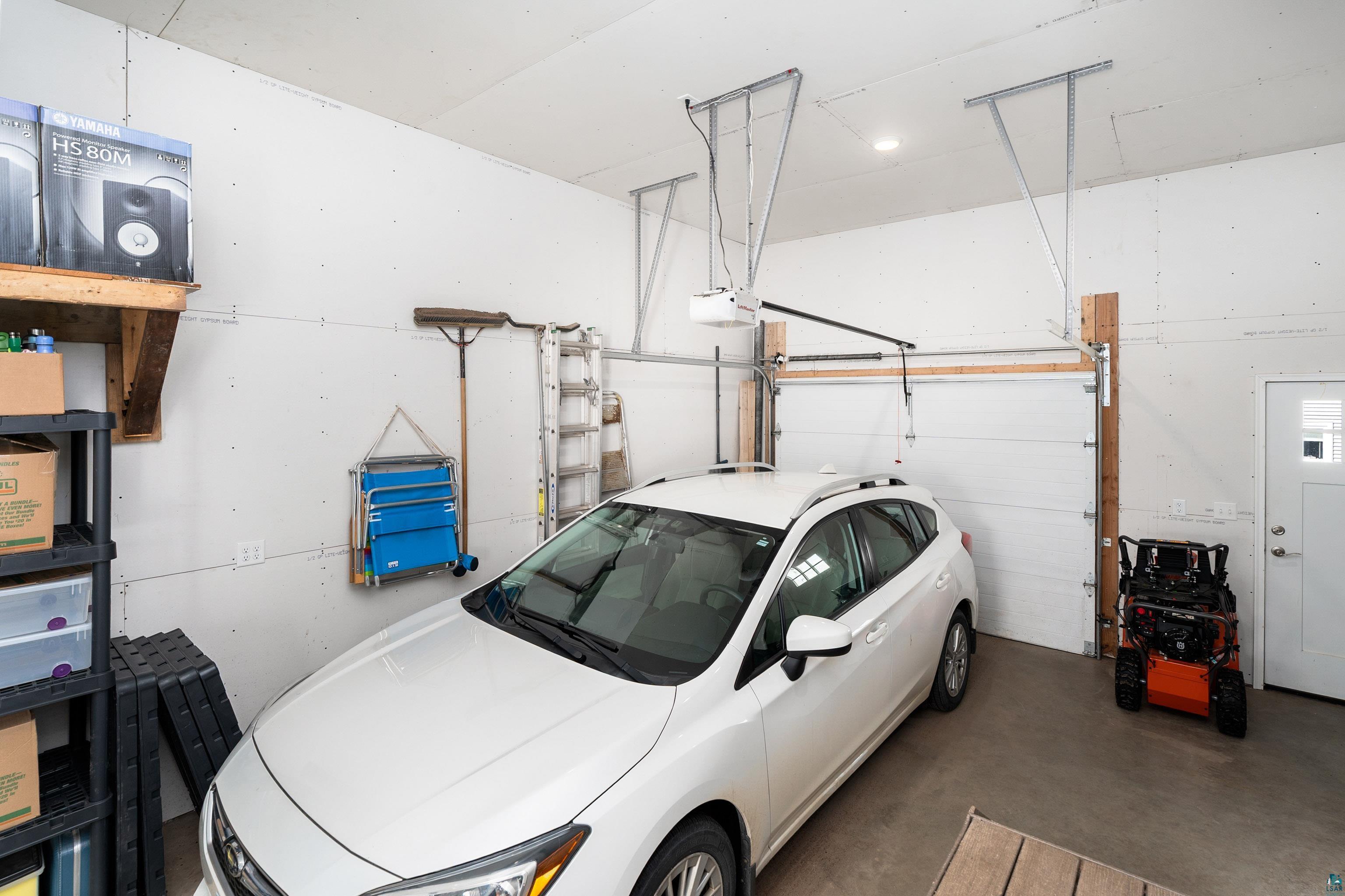 1611 S Lake Ave, Duluth, MN 55802 Listing Photo  20