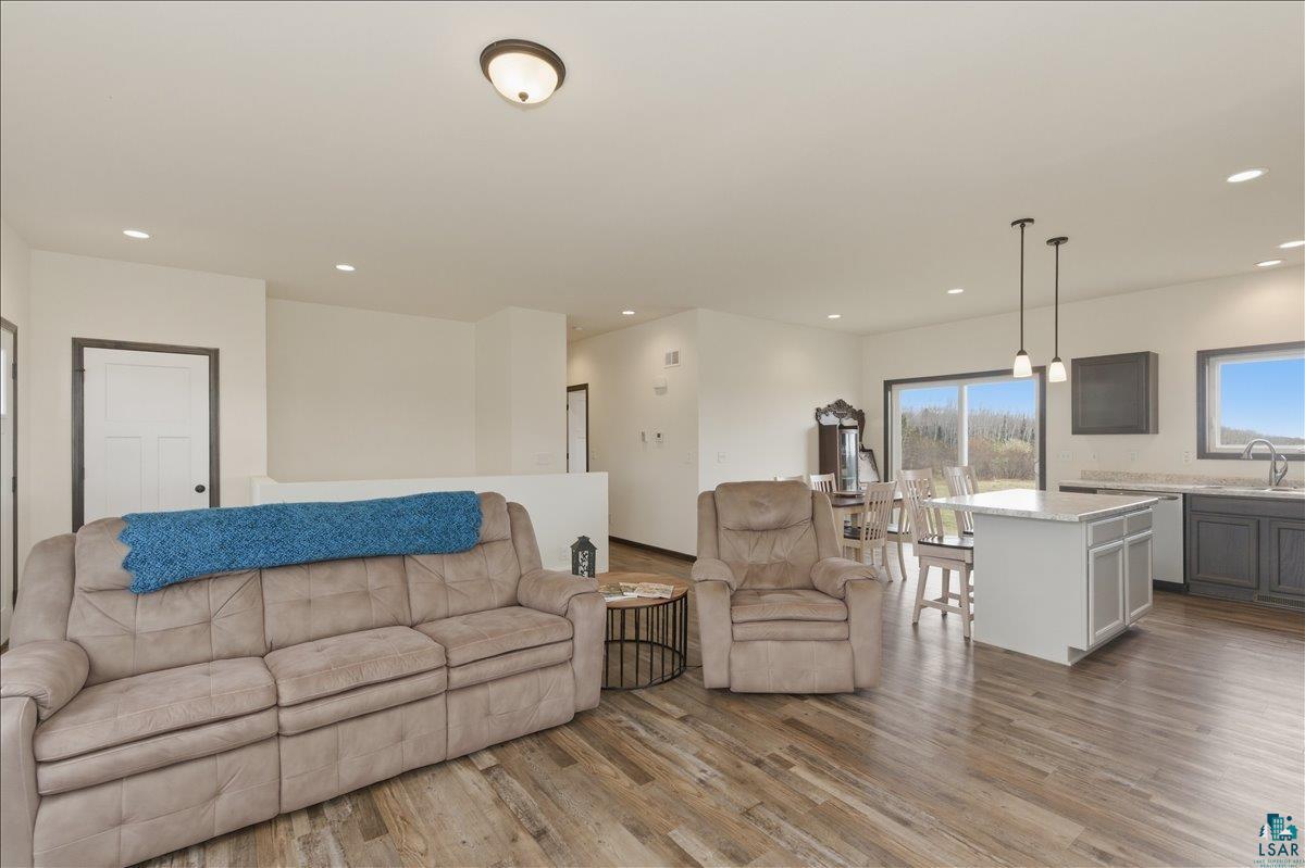 6152 Homestead Rd, Duluth, MN 55804 Listing Photo  4