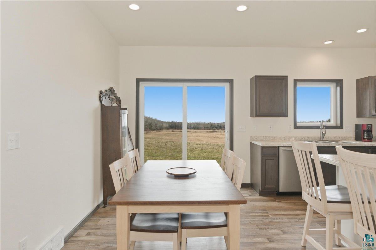 6152 Homestead Rd, Duluth, MN 55804 Listing Photo  5
