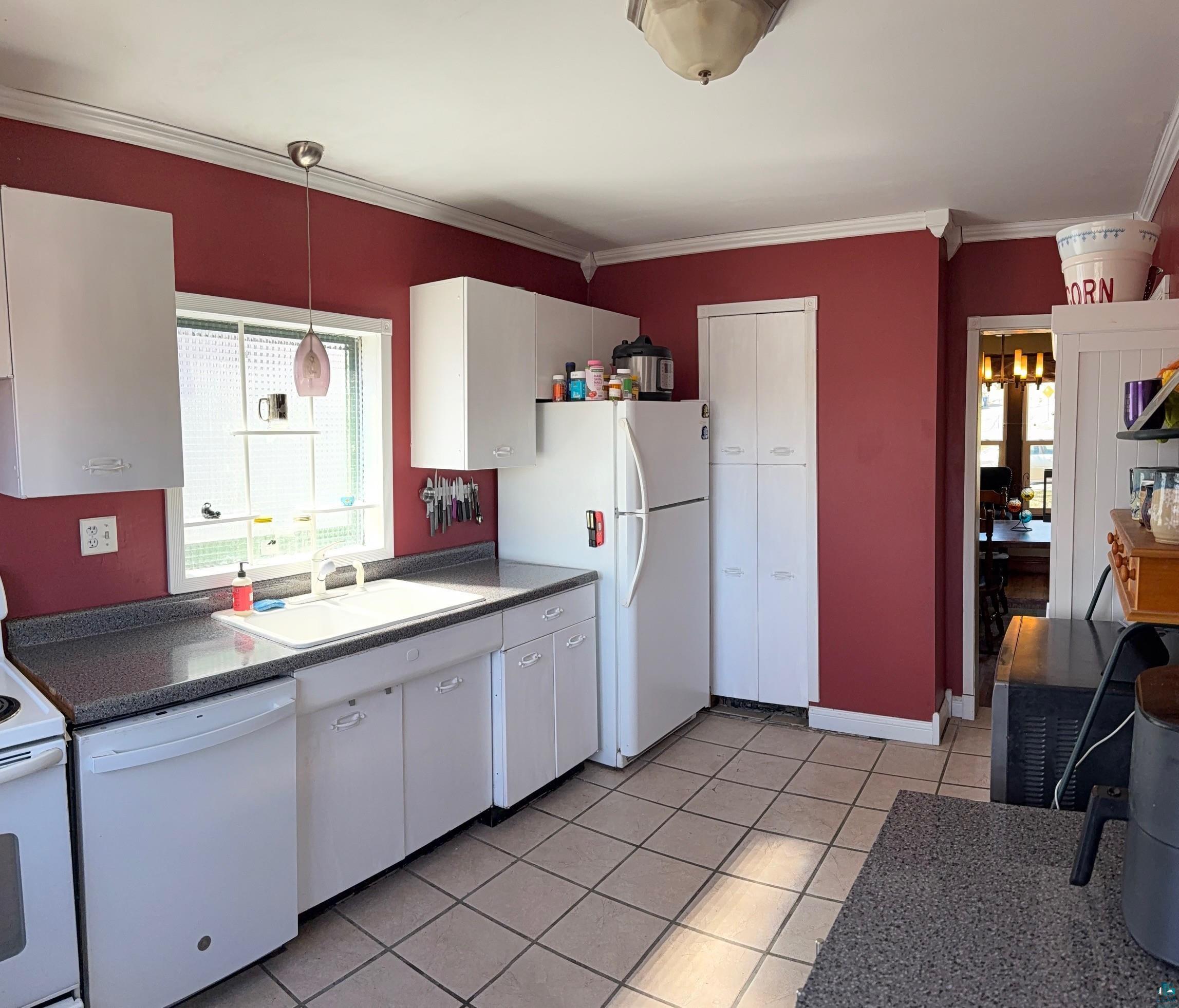 724 N 59th Ave W, Duluth, MN 55807 Listing Photo  4