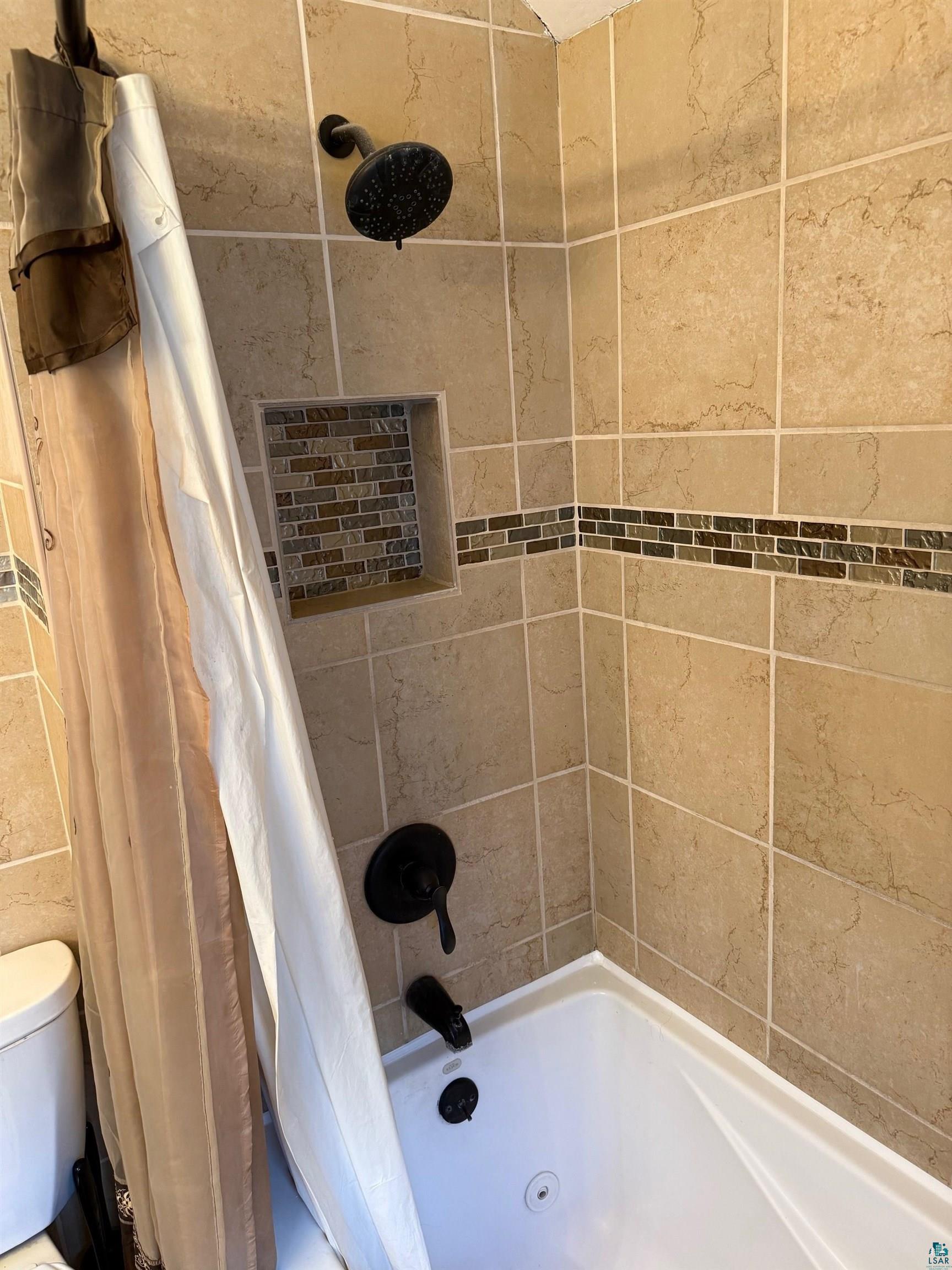 724 N 59th Ave W, Duluth, MN 55807 Listing Photo  9