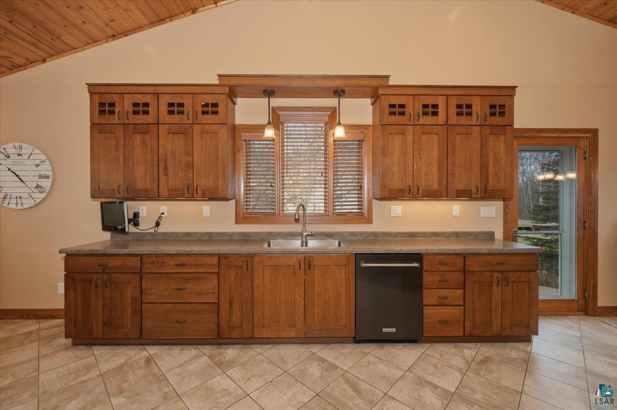 3977 Lavaque Rd, Hermantown, MN 55811 Listing Photo  8