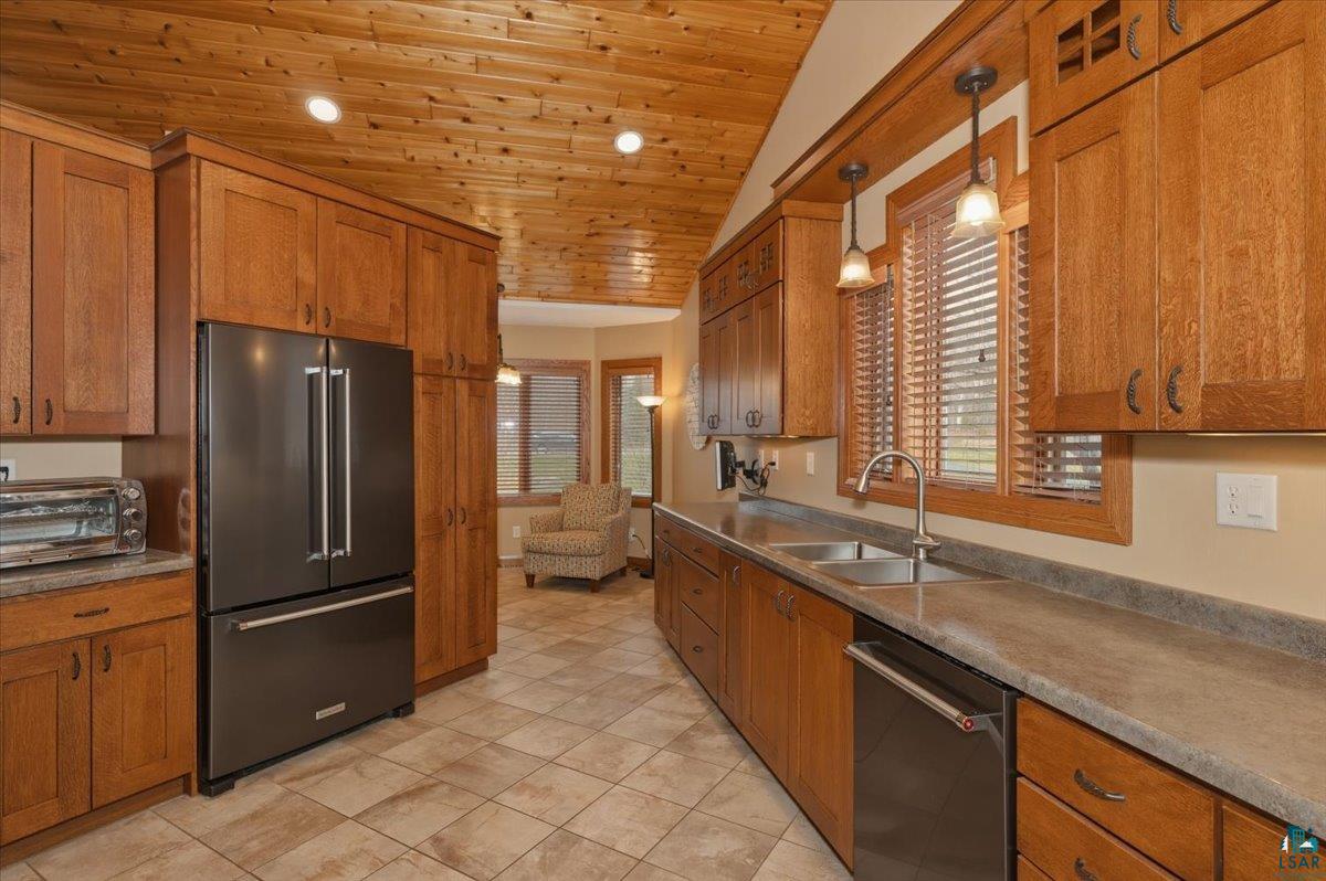 3977 Lavaque Rd, Hermantown, MN 55811 Listing Photo  9