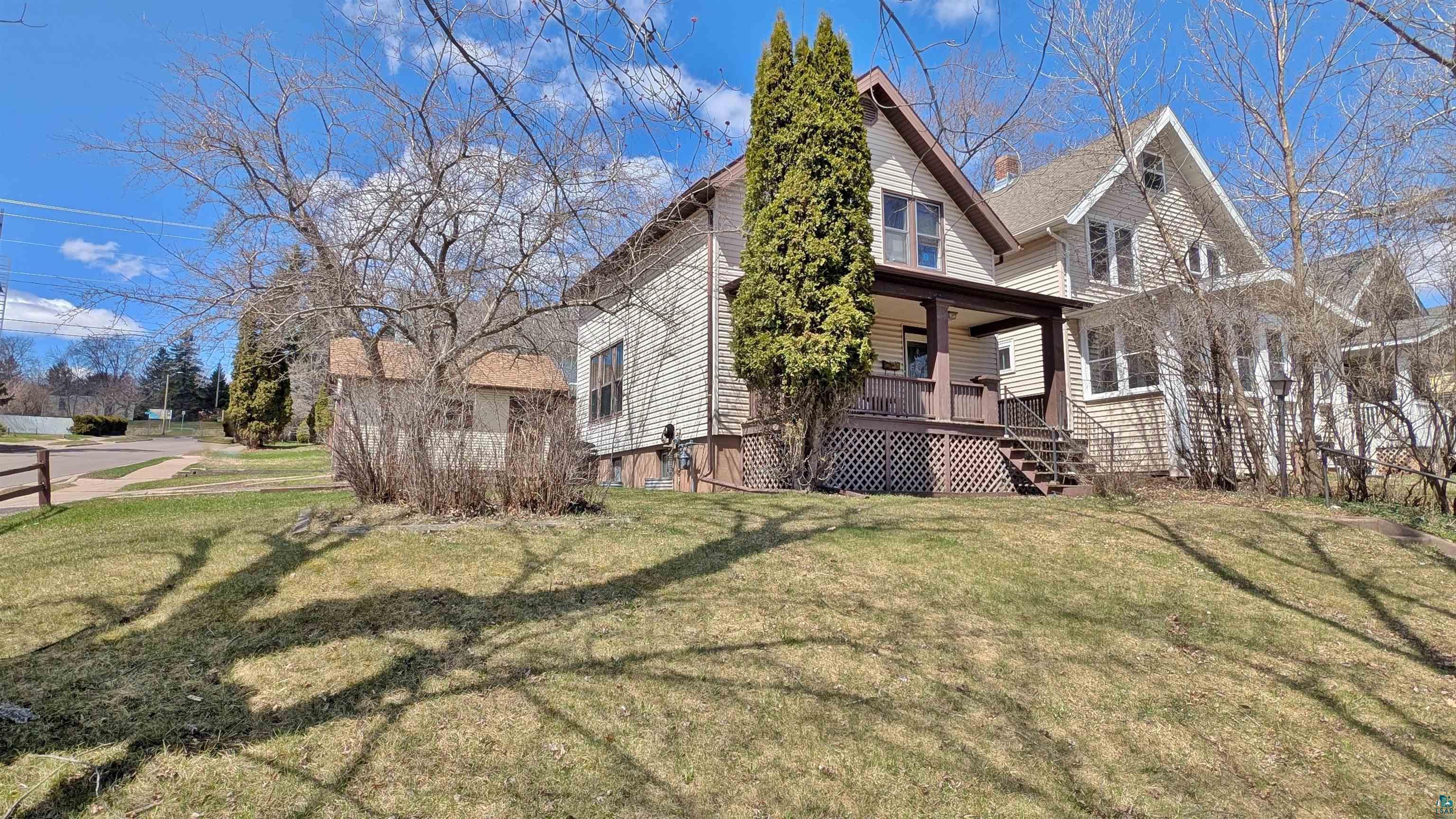 1103 E 10th St, Duluth, MN 55805 Listing Photo  1