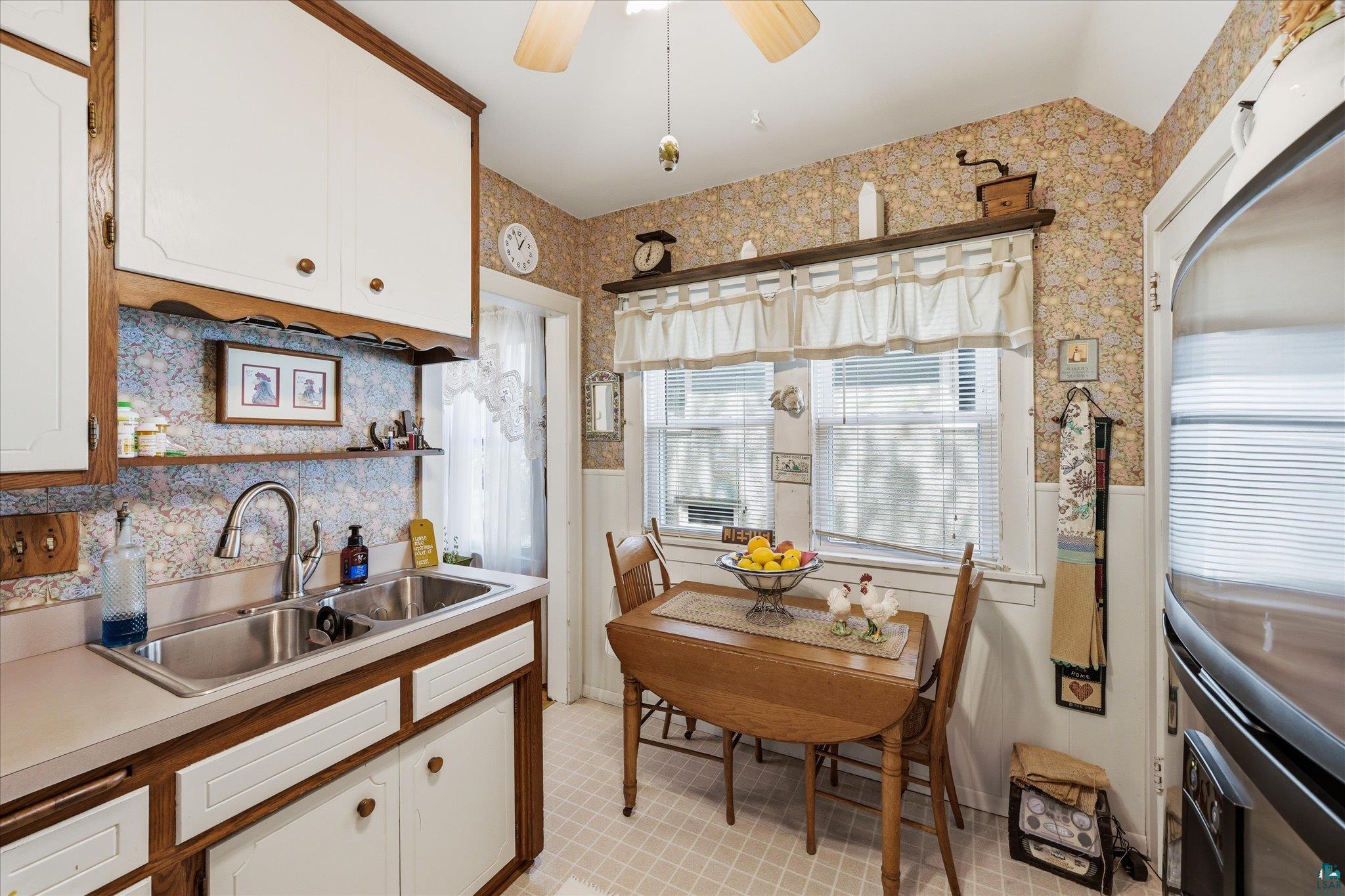 3257 Hayes St NE, Minneapolis, MN 55418 Listing Photo  21