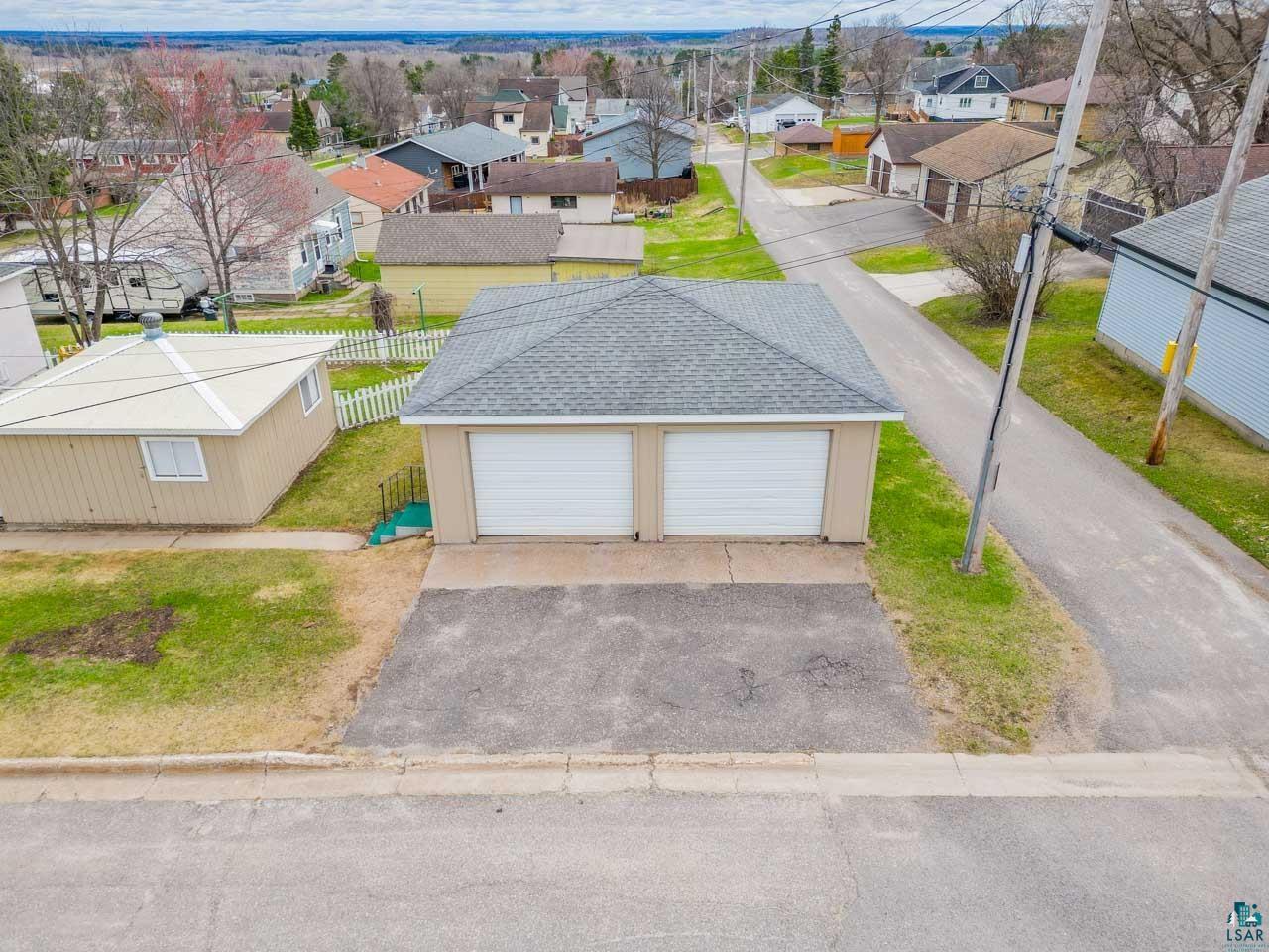 319 W Michigan Ave, Gilbert, MN 55741-0000 Listing Photo  2