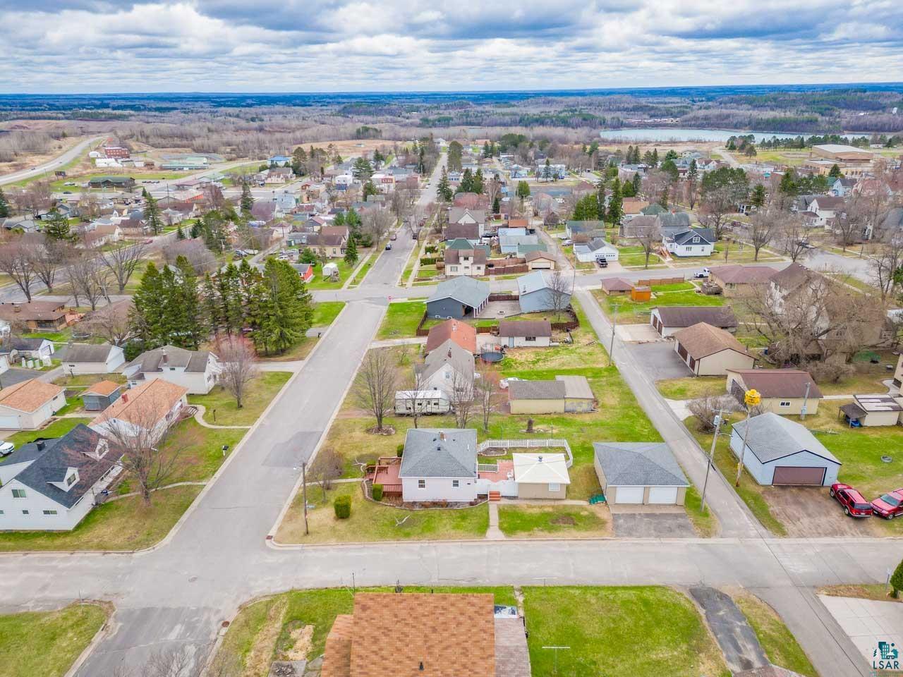 319 W Michigan Ave, Gilbert, MN 55741-0000 Listing Photo  48