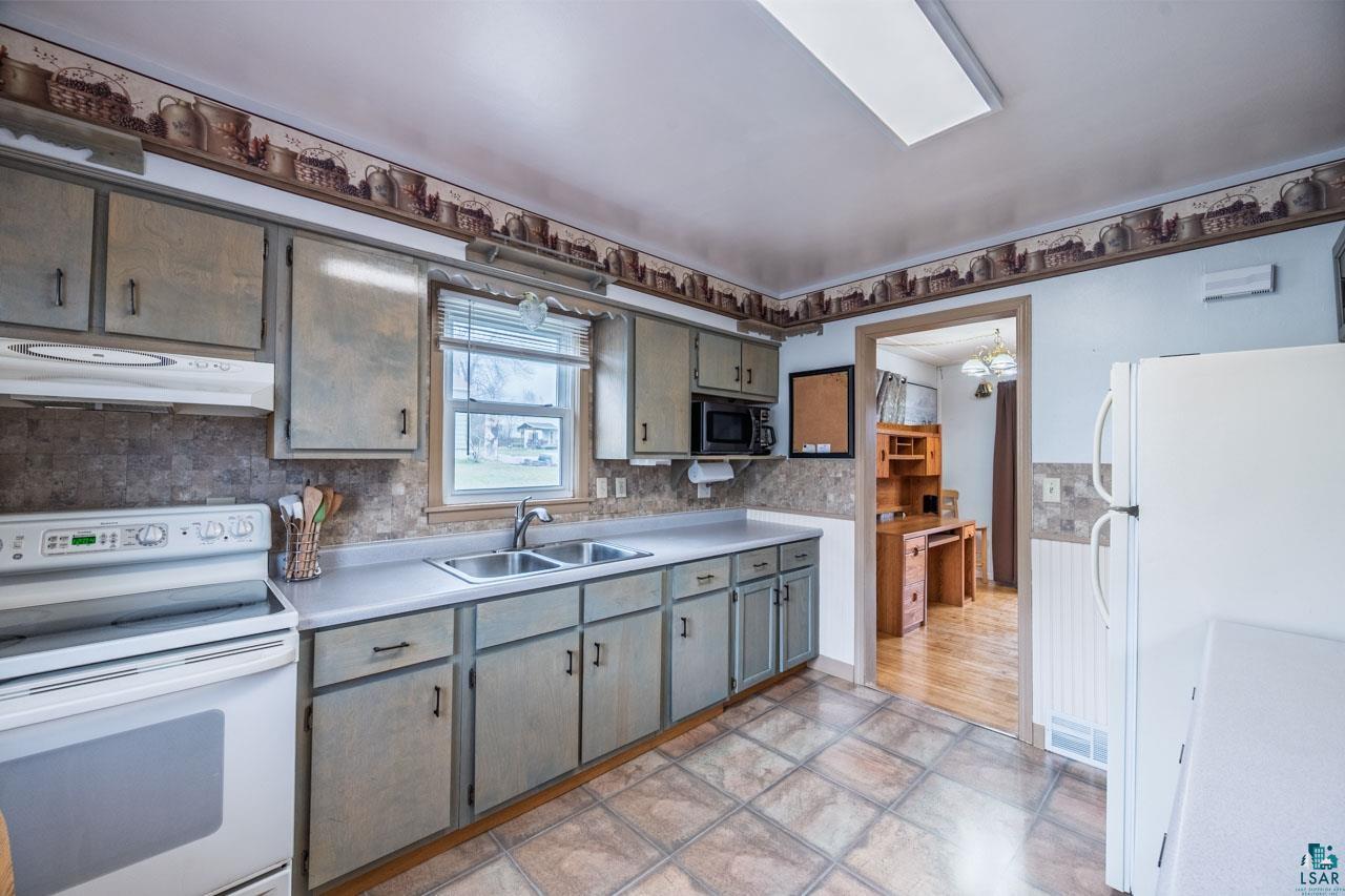319 W Michigan Ave, Gilbert, MN 55741-0000 Listing Photo  7