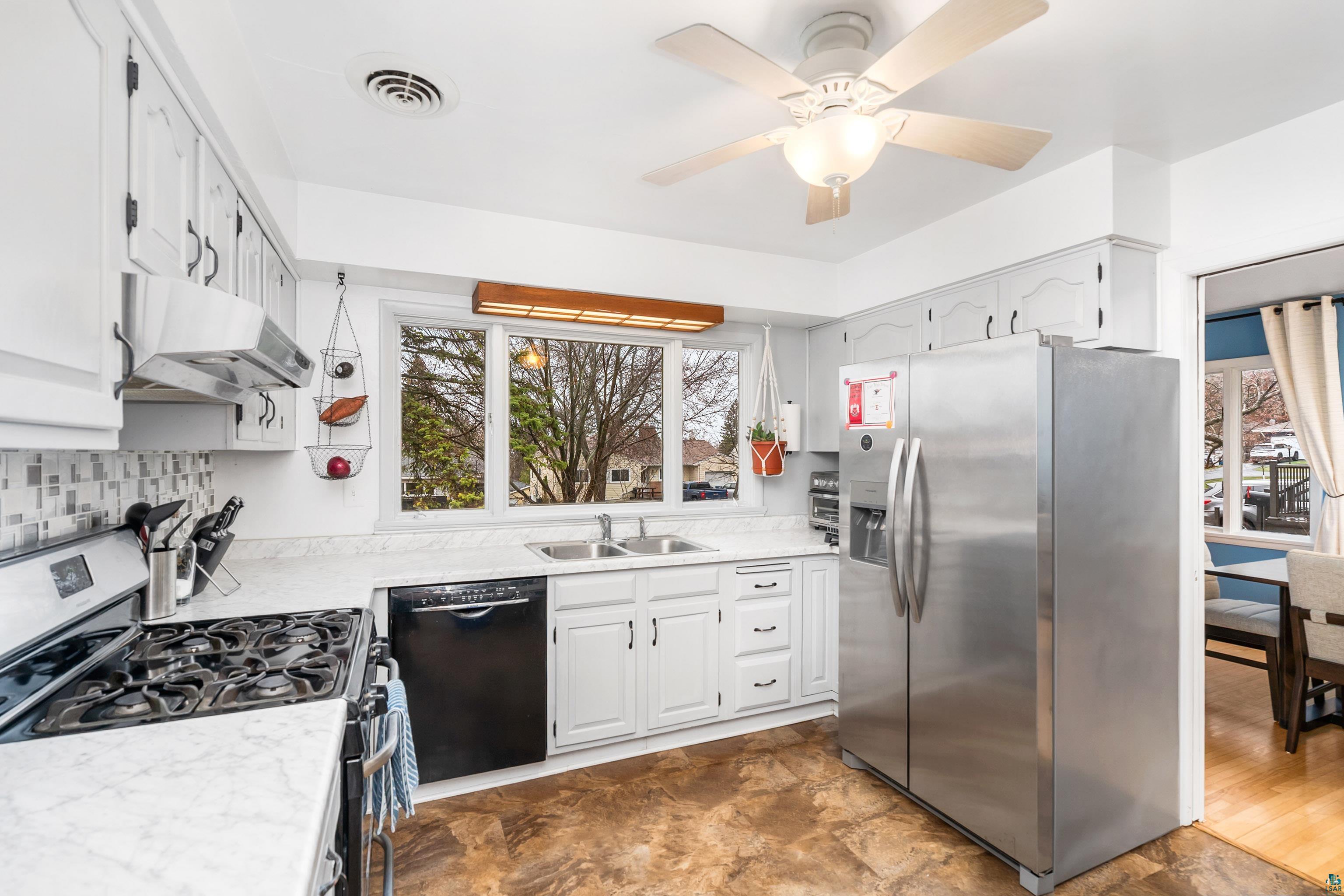 4011 Pitt St, Duluth, MN 55804 Listing Photo  7