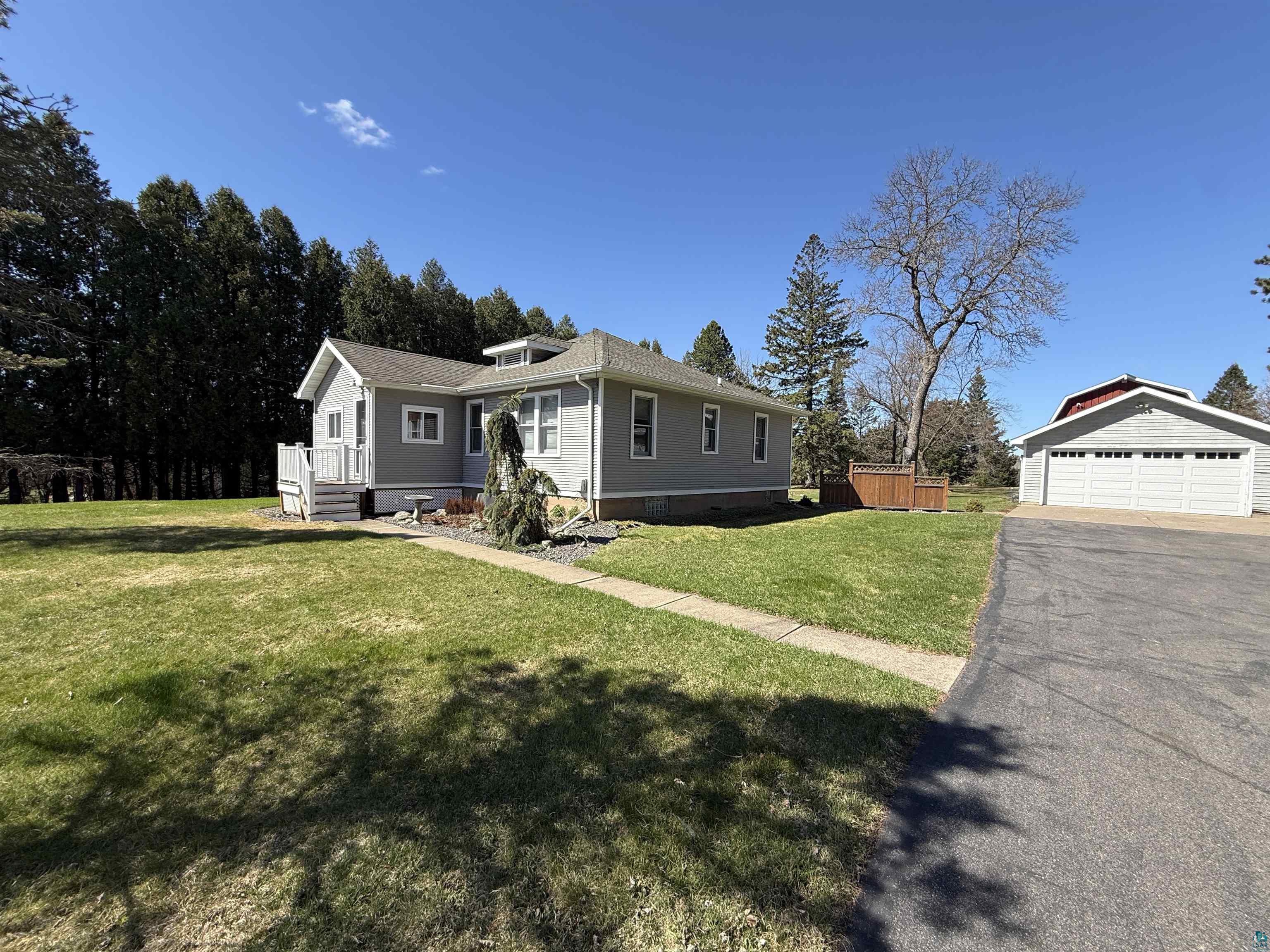 4777 1st Ave, Hibbing, MN 55746 Listing Photo  2