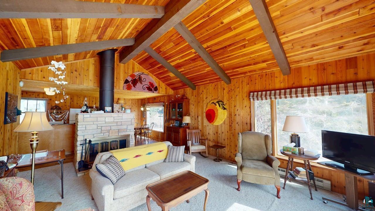 4526 Cascade Beach Rd, Lutsen, MN 55612 Listing Photo  17