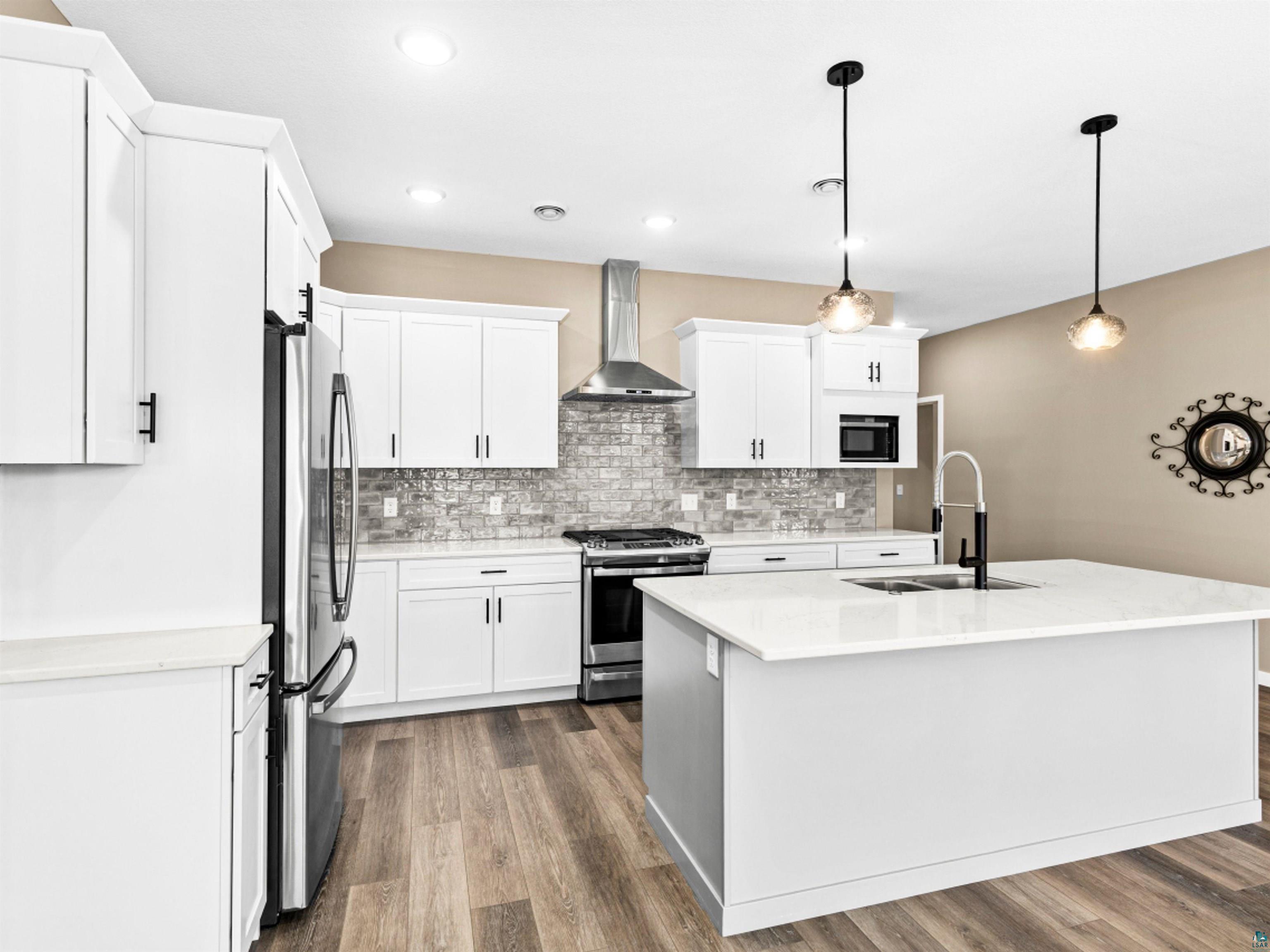 219 Coffee Creek Blvd, Duluth, MN 55811-3513 Listing Photo  11