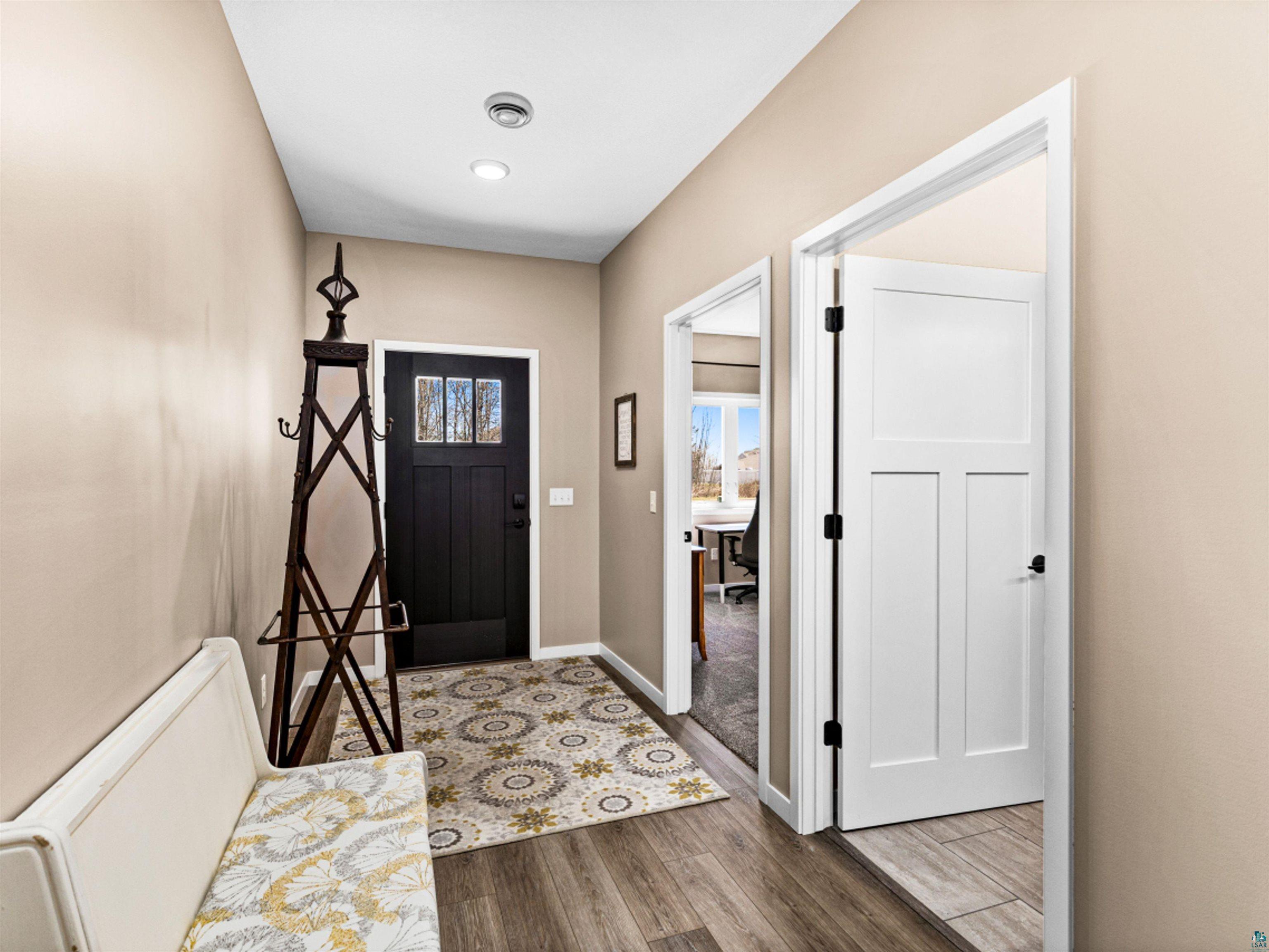 219 Coffee Creek Blvd, Duluth, MN 55811-3513 Listing Photo  3