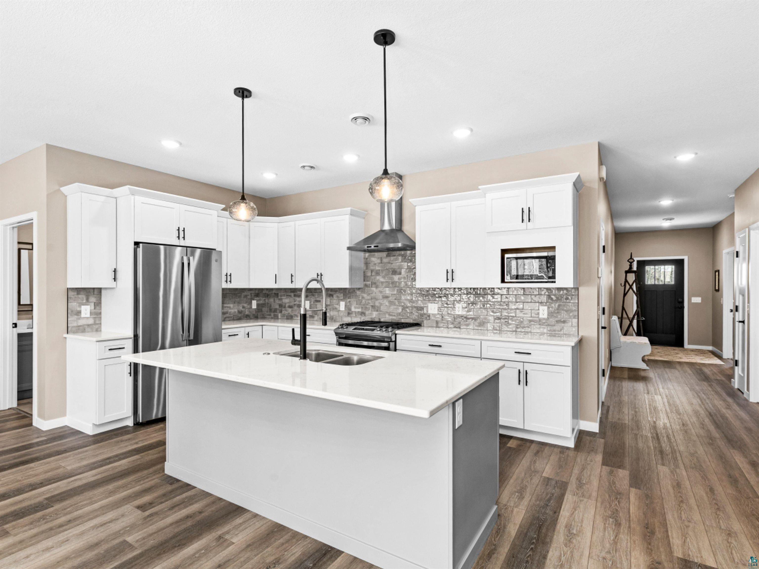 219 Coffee Creek Blvd, Duluth, MN 55811-3513 Listing Photo  8