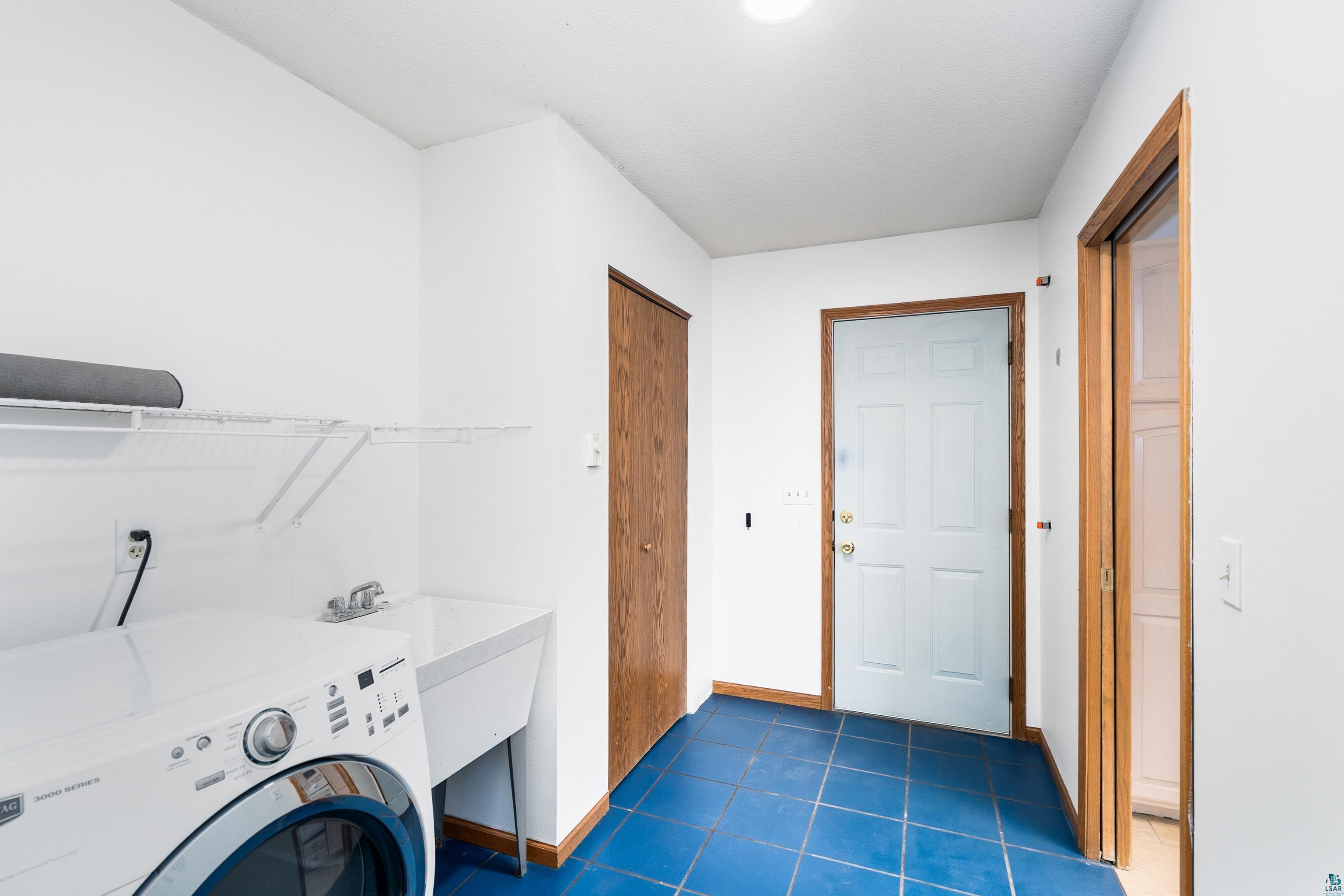 1504 Minneapolis Ave, Duluth, MN 55803 Listing Photo  24