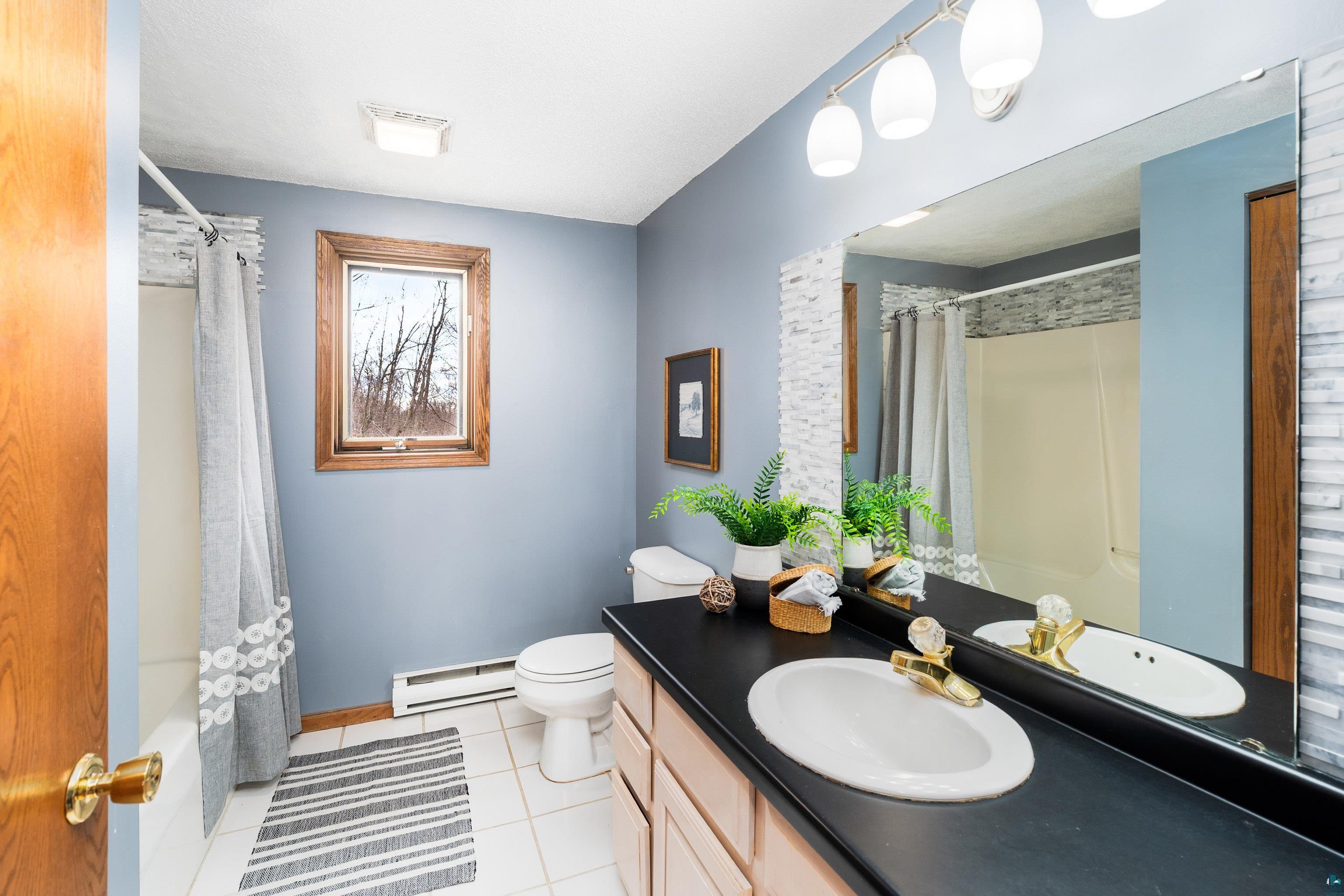 1504 Minneapolis Ave, Duluth, MN 55803 Listing Photo  41