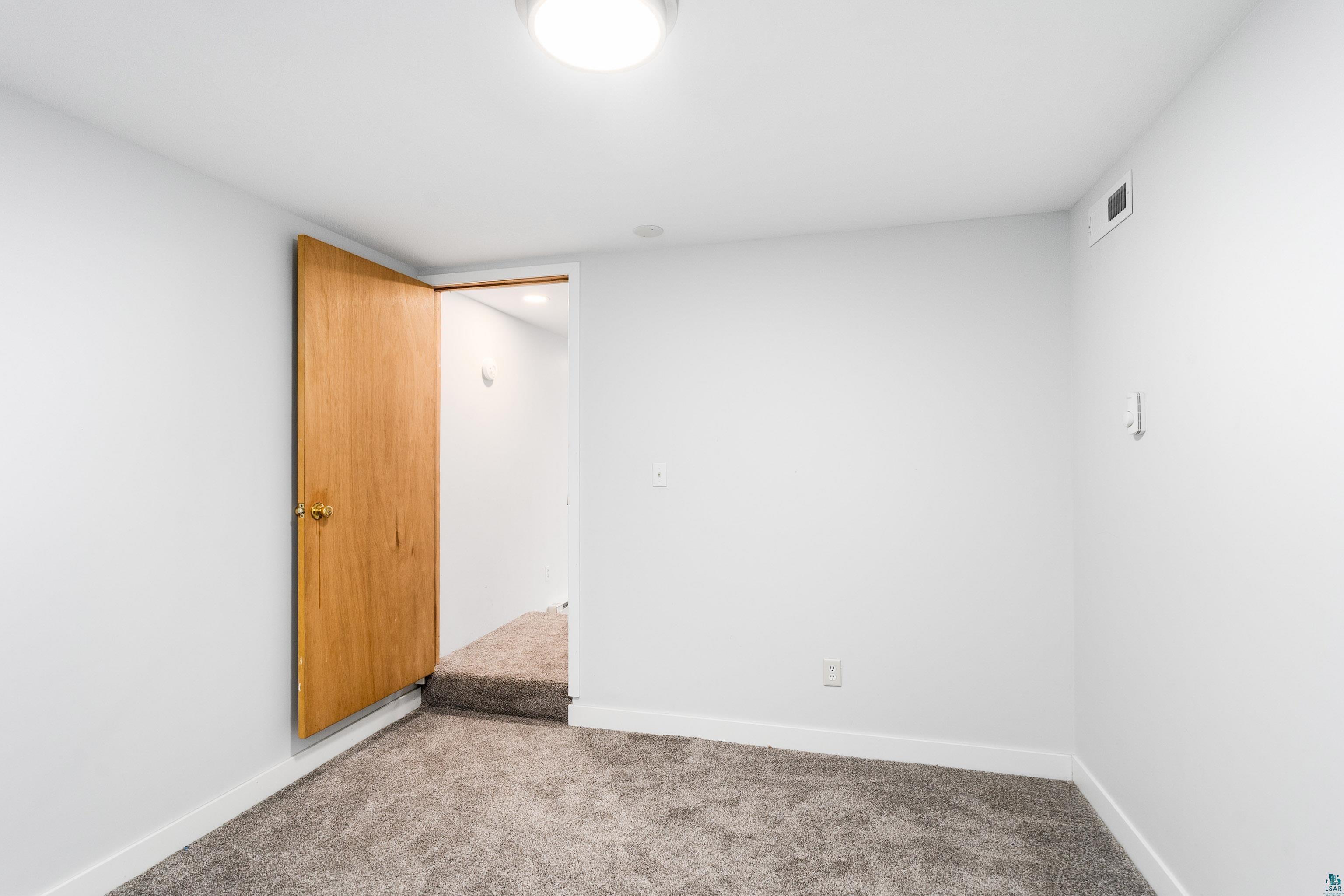 1504 Minneapolis Ave, Duluth, MN 55803 Listing Photo  53