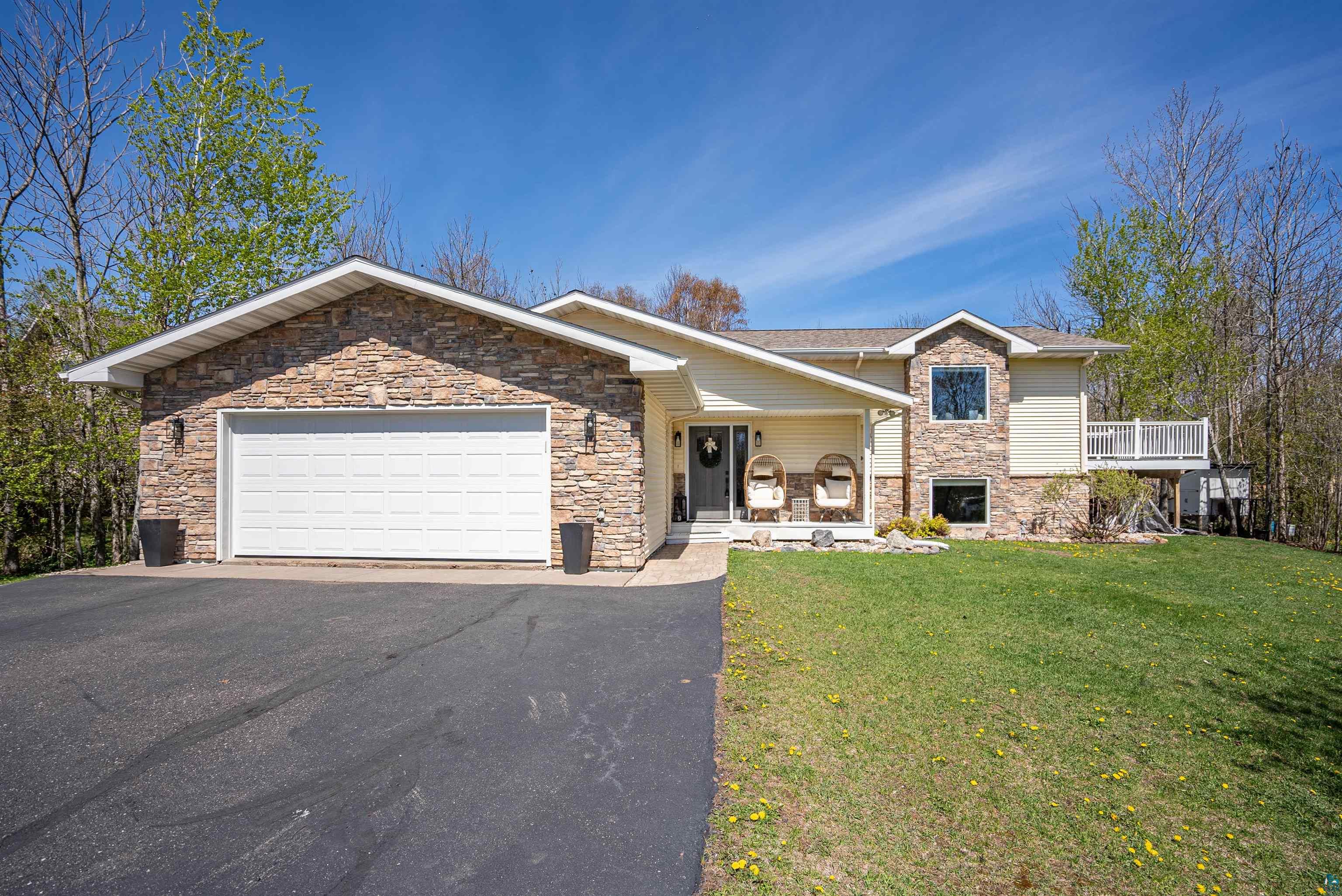 4809 Oak Ridge Dr, Hermantown, MN 55811 Listing Photo  1