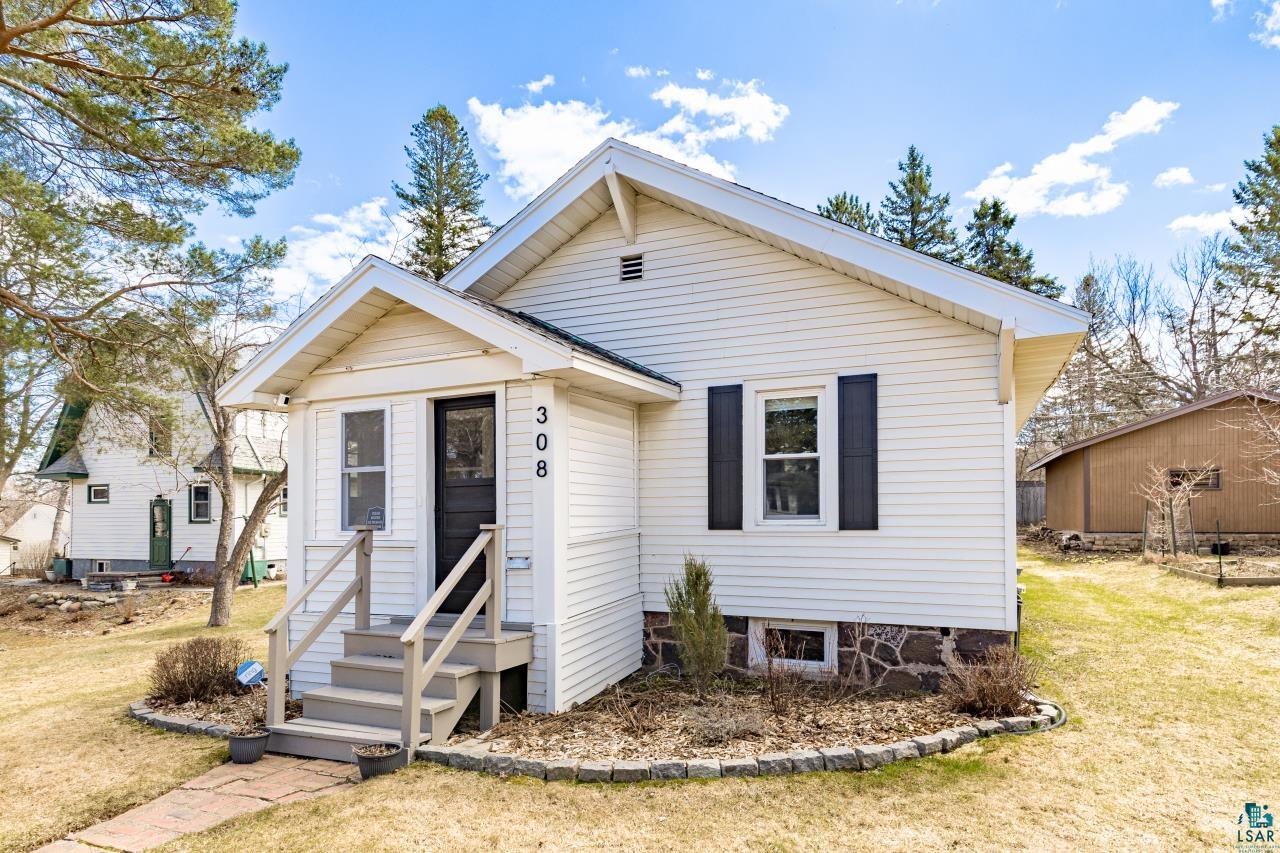 308 Maryland St, Duluth, MN 55803 Listing Photo  2
