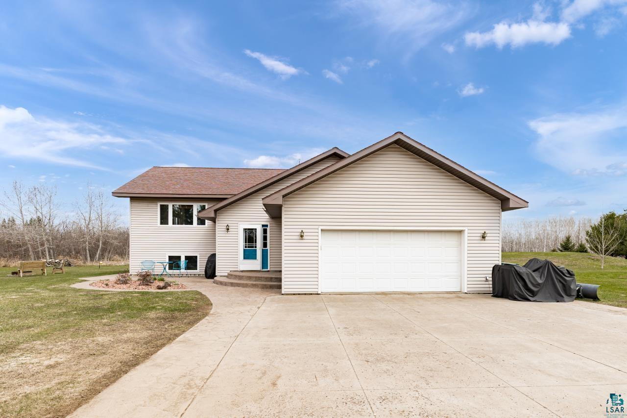 2667 Chloe Ln, Carlton, MN 55718 Listing Photo  1