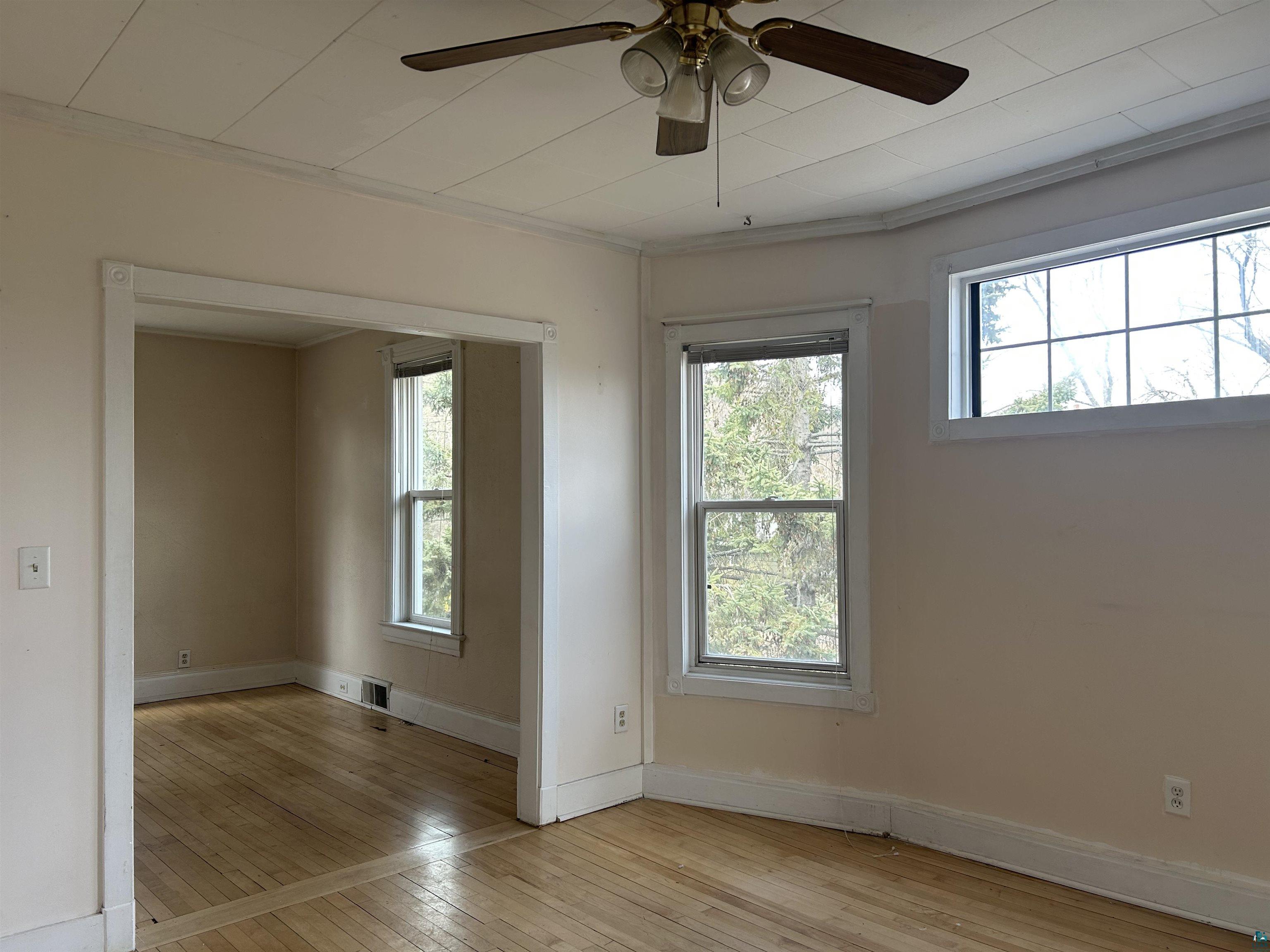 1302 W 1st St, Duluth, MN 55806 Listing Photo  17