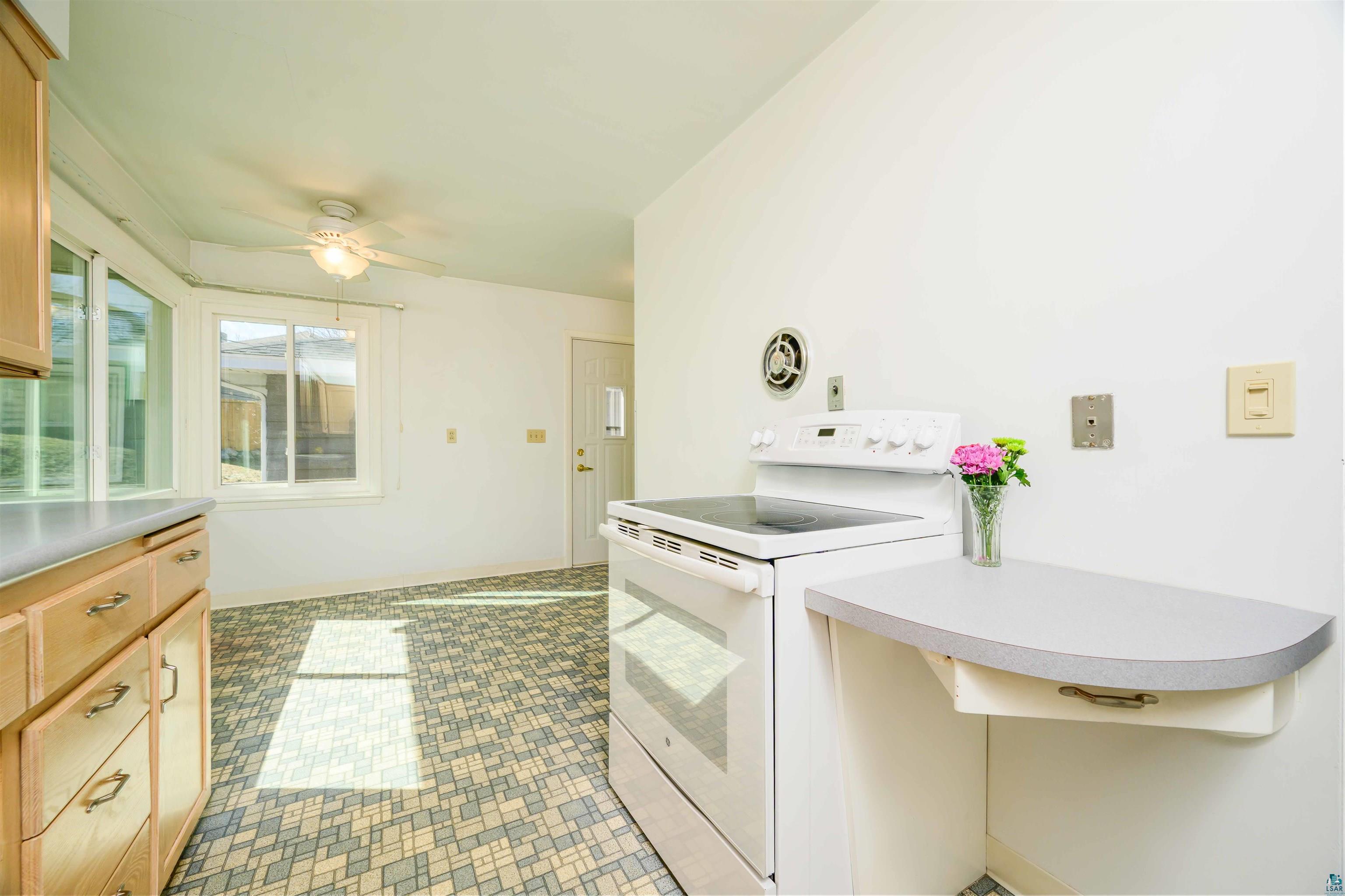 3714 Woodland Ave, Duluth, MN 55803 Listing Photo  13