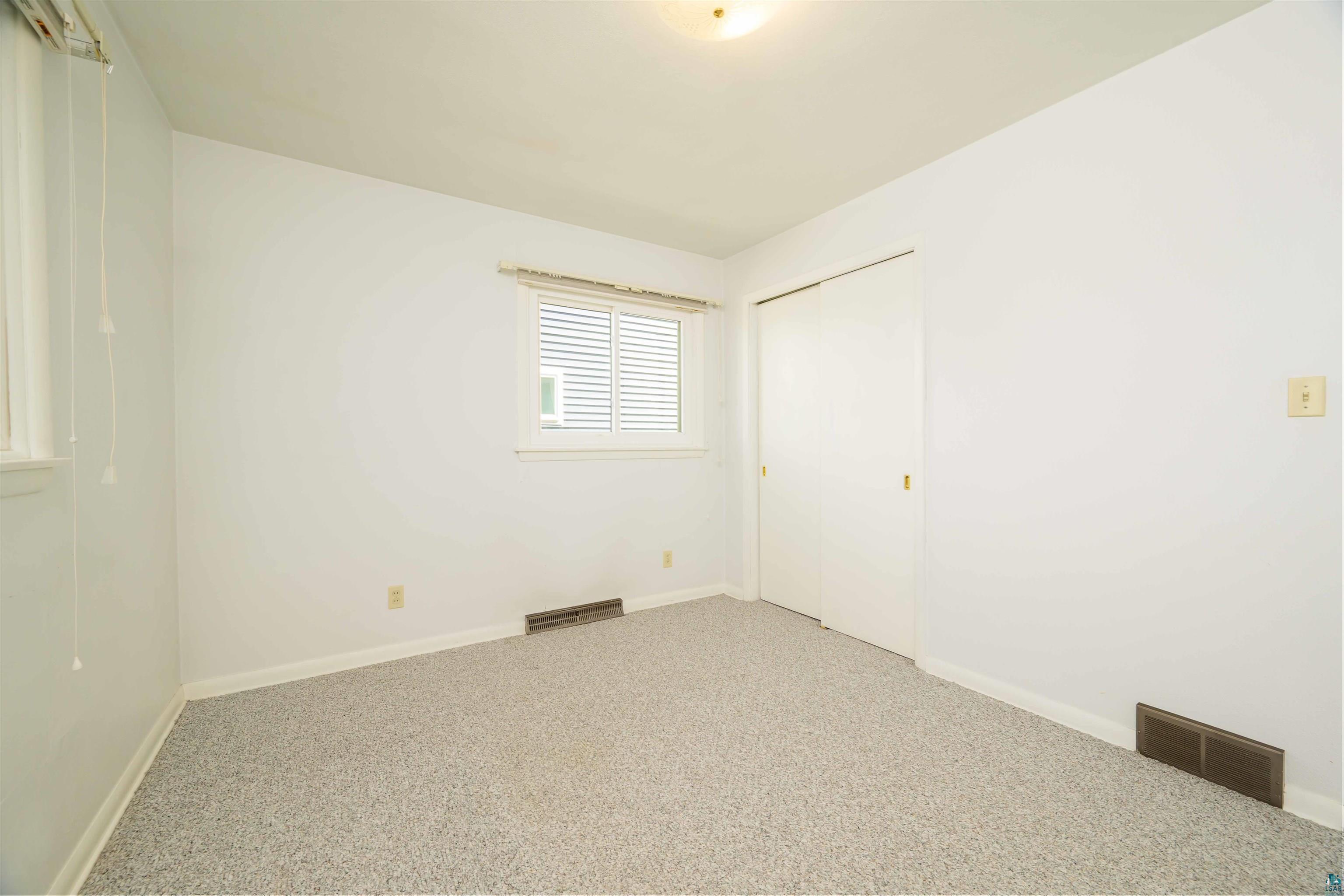 3714 Woodland Ave, Duluth, MN 55803 Listing Photo  16