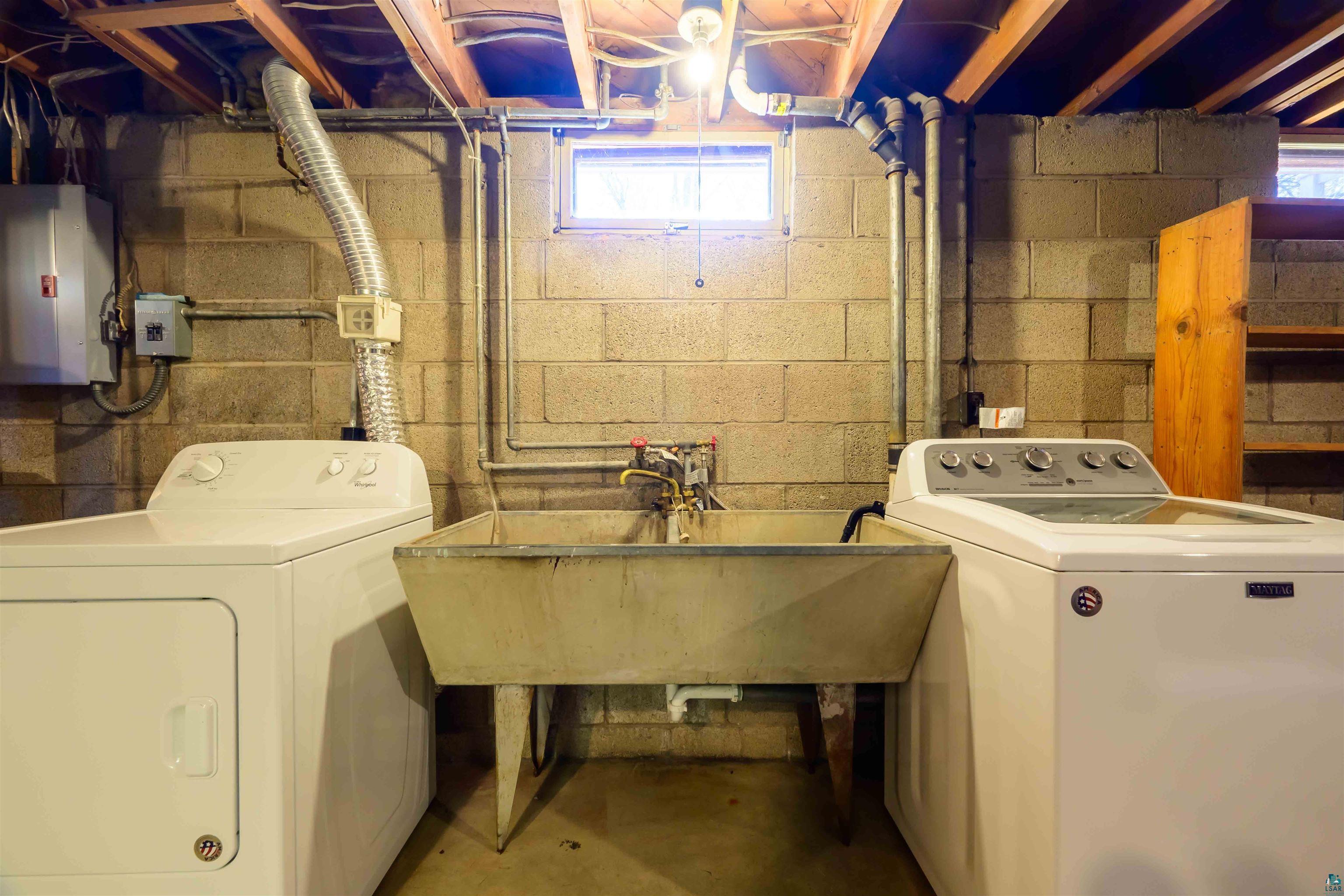 3714 Woodland Ave, Duluth, MN 55803 Listing Photo  41