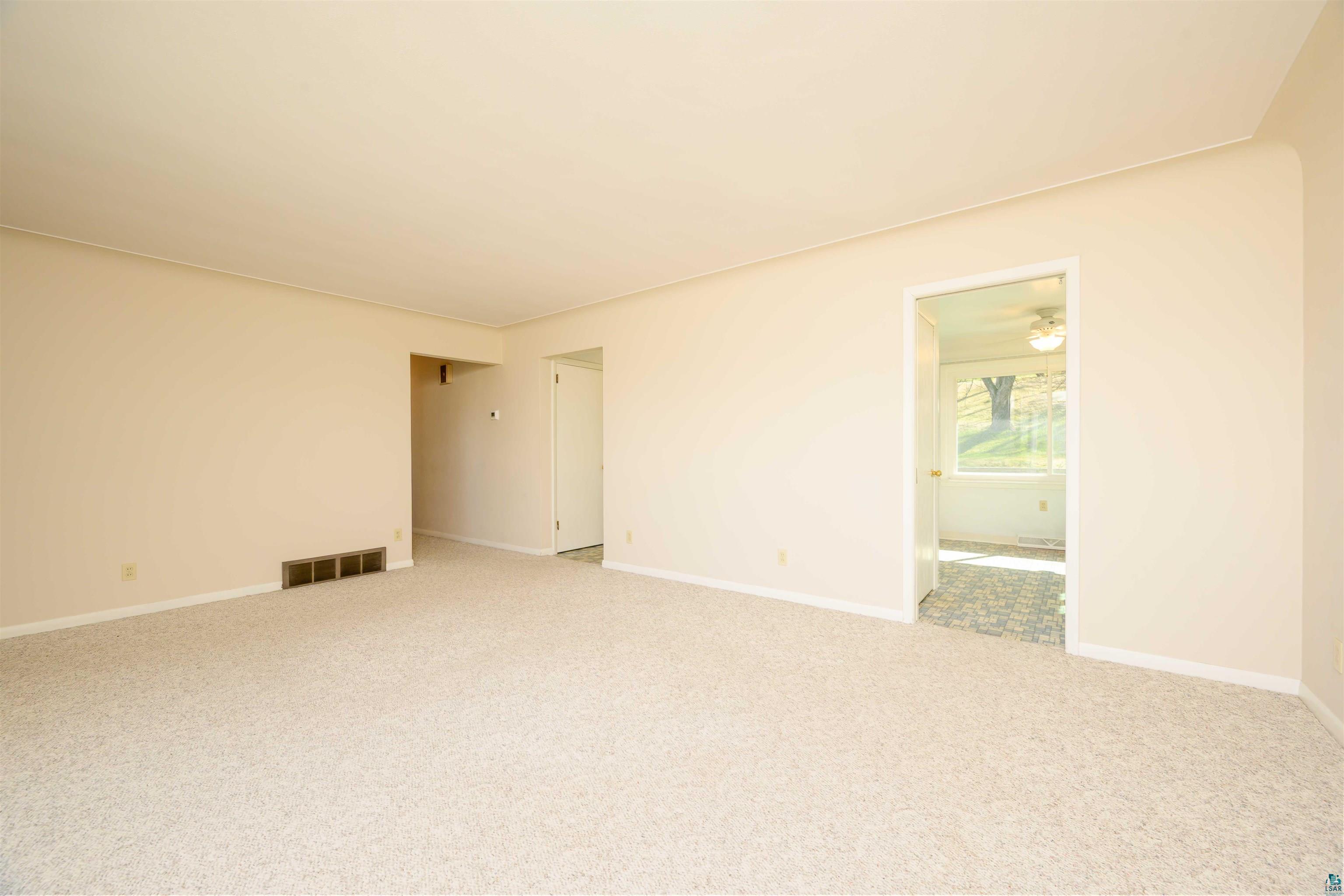 3714 Woodland Ave, Duluth, MN 55803 Listing Photo  9