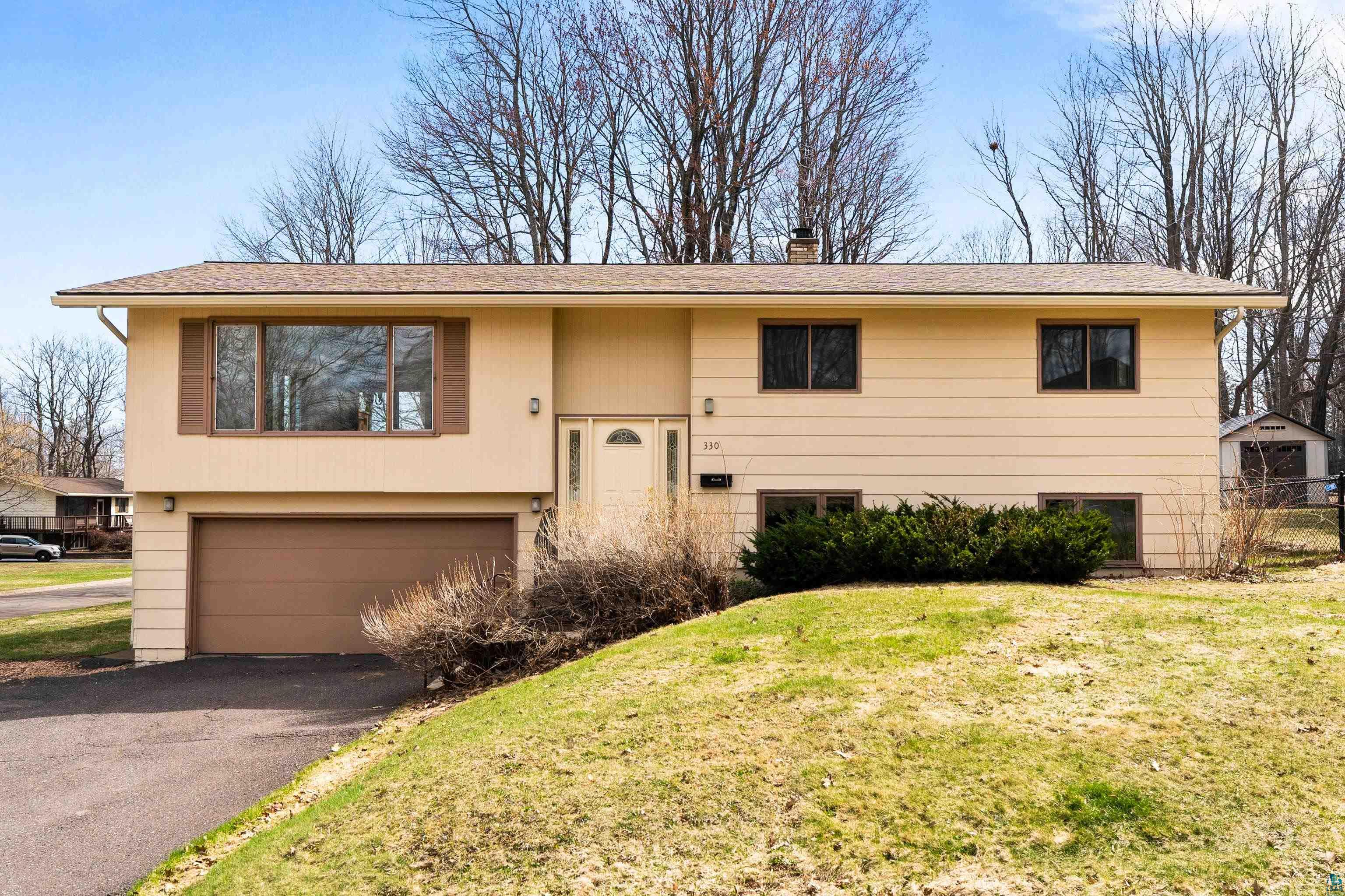 330 E Faribault St, Duluth, MN 55803 Listing Photo  1