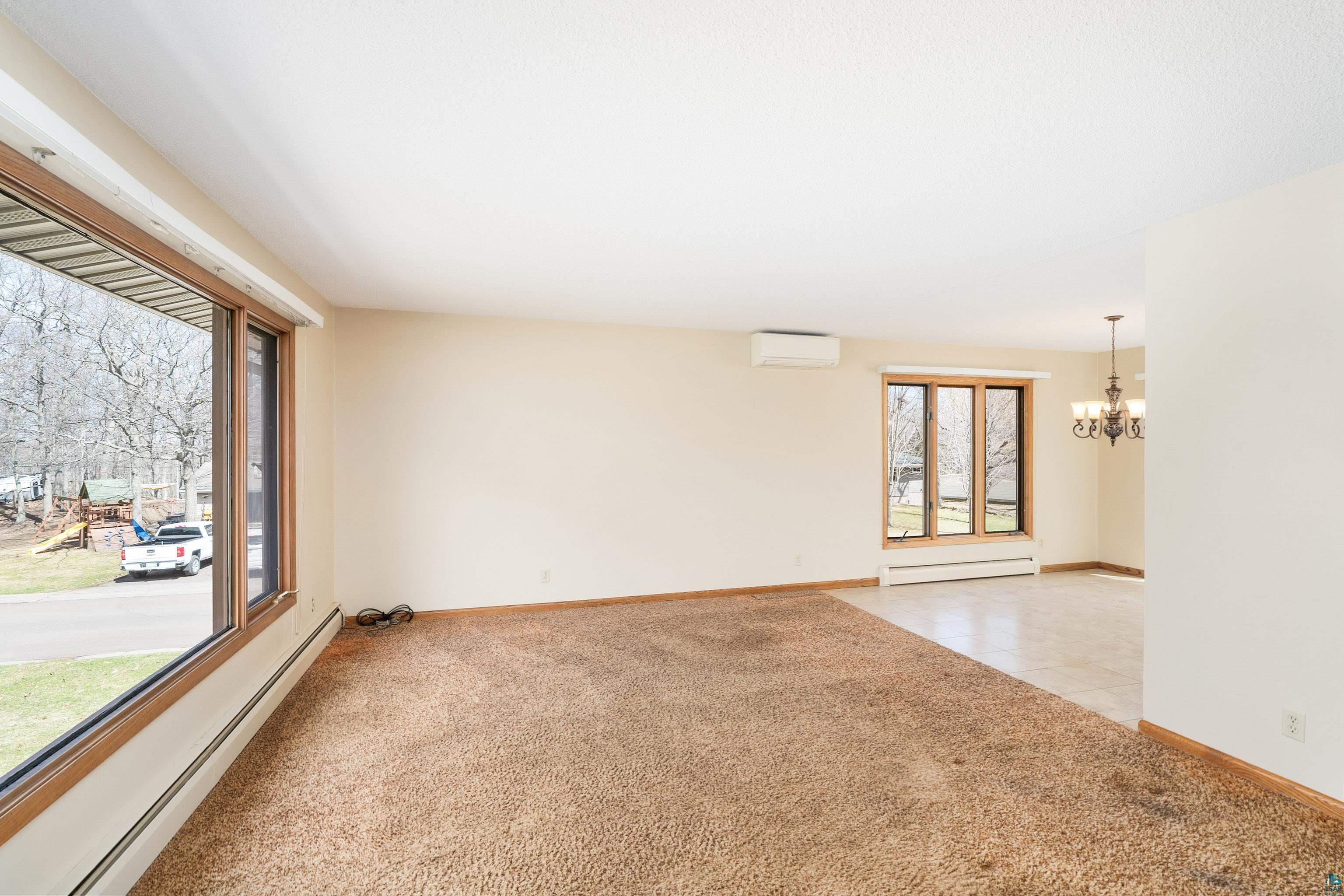 330 E Faribault St, Duluth, MN 55803 Listing Photo  3