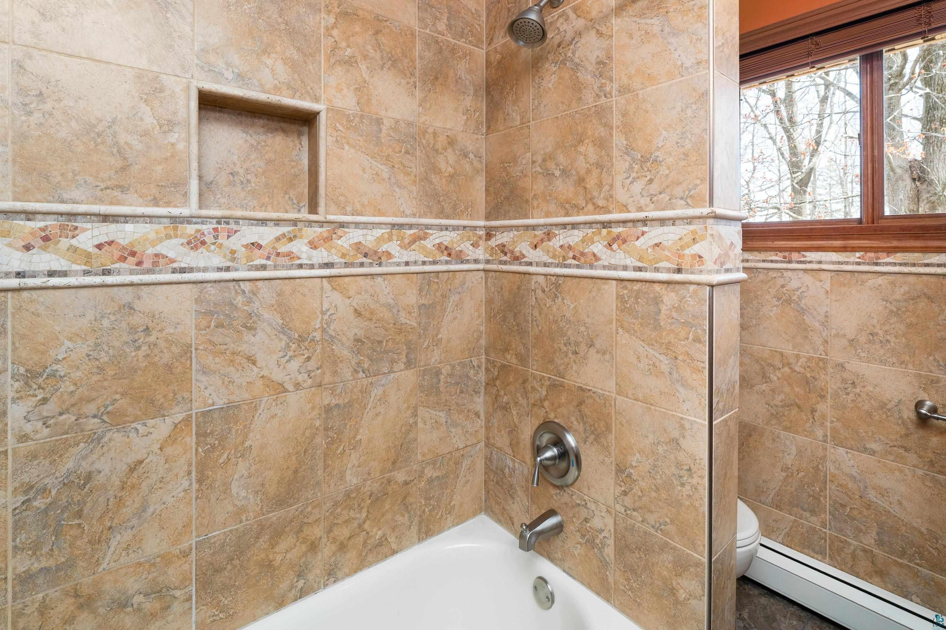 330 E Faribault St, Duluth, MN 55803 Listing Photo  26