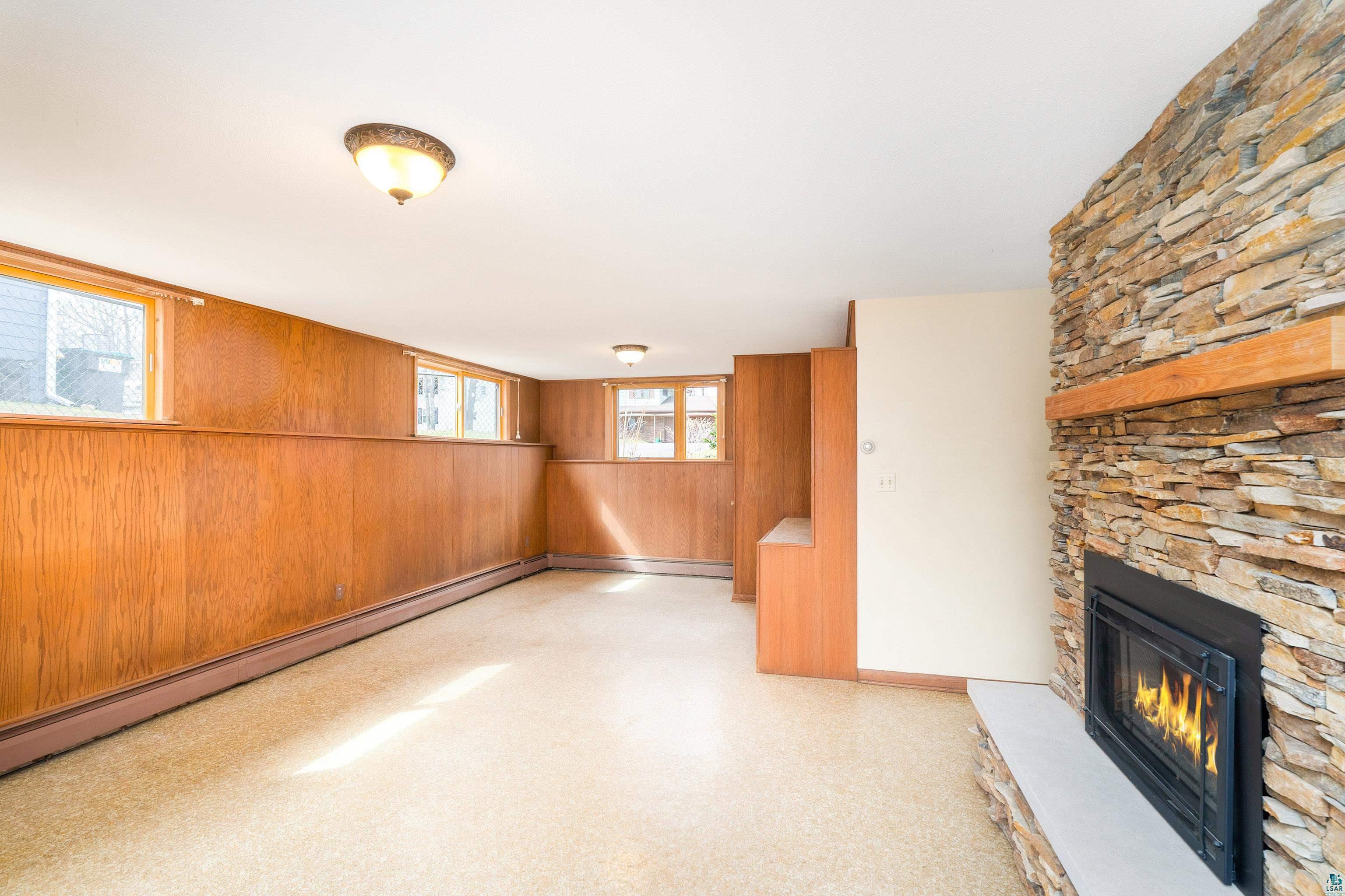 330 E Faribault St, Duluth, MN 55803 Listing Photo  31
