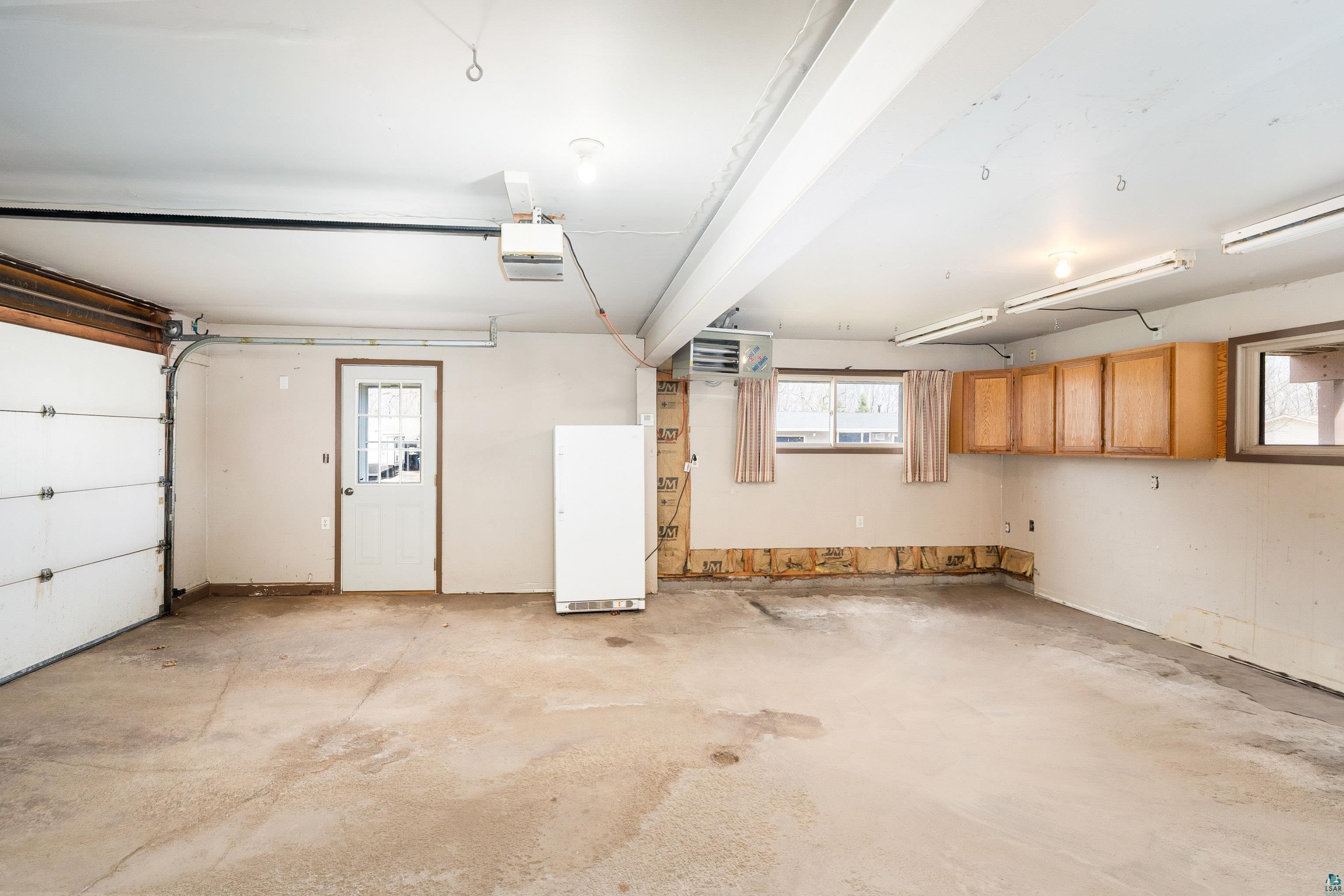 330 E Faribault St, Duluth, MN 55803 Listing Photo  42