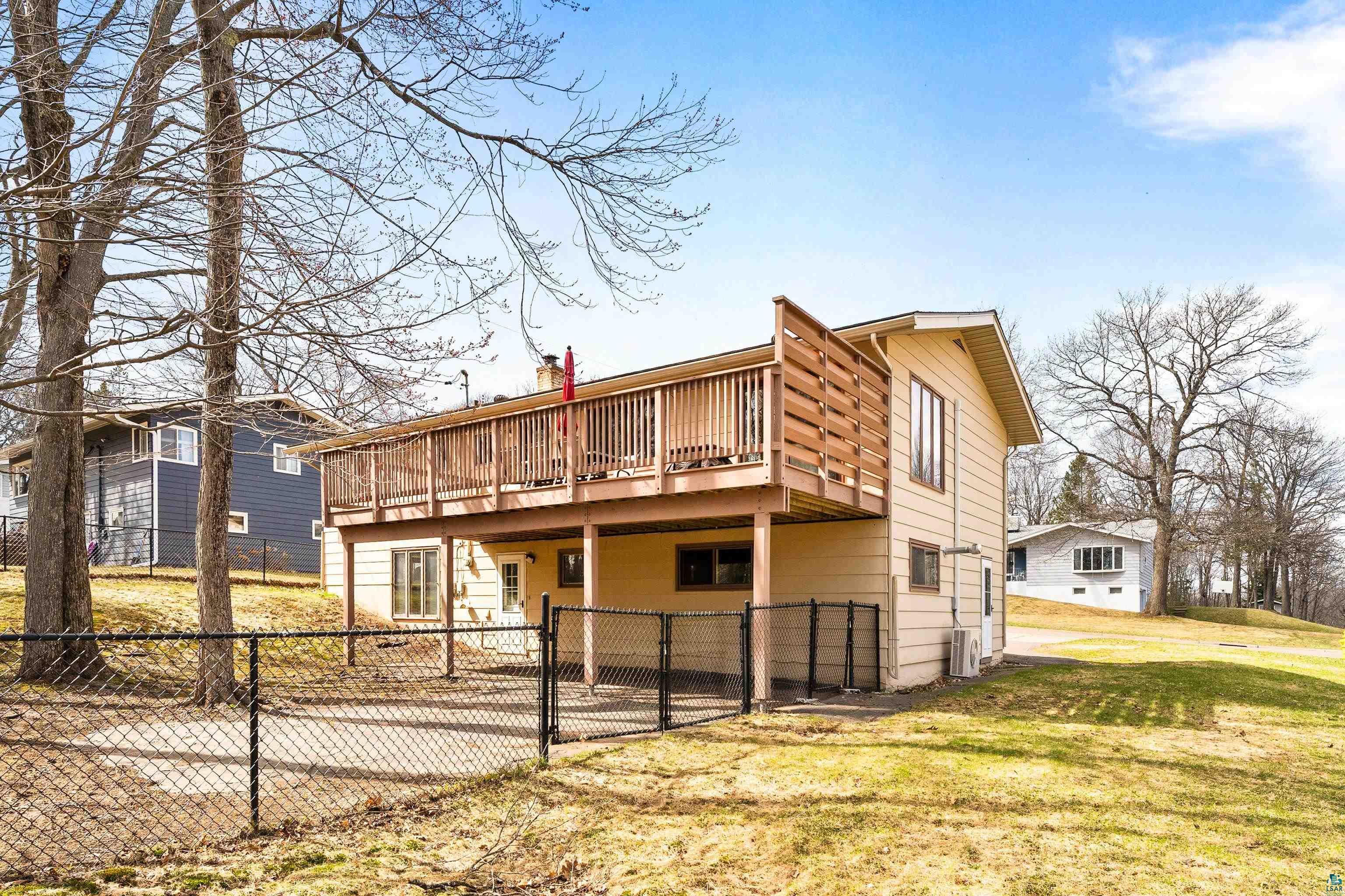 330 E Faribault St, Duluth, MN 55803 Listing Photo  45