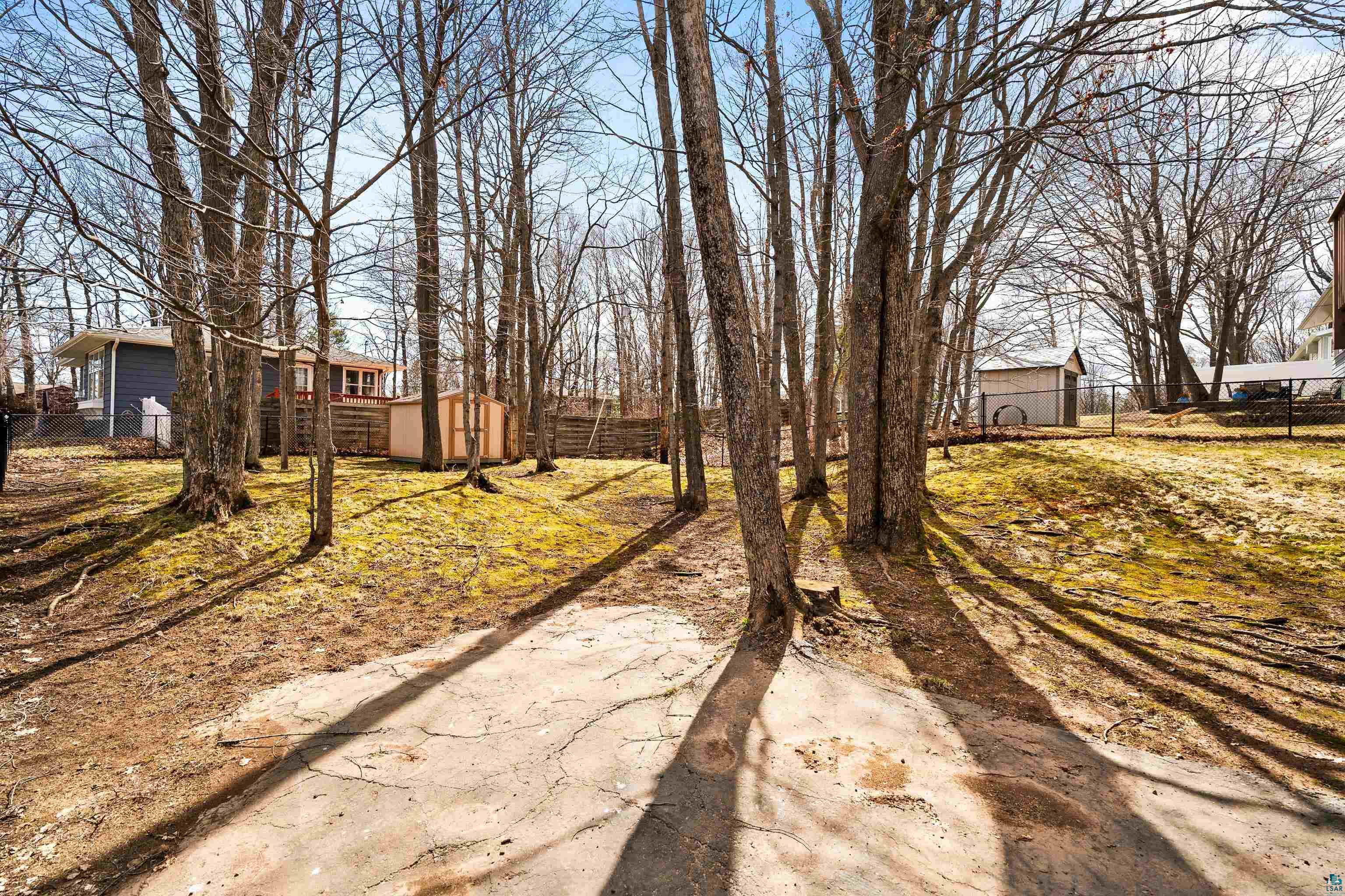 330 E Faribault St, Duluth, MN 55803 Listing Photo  50